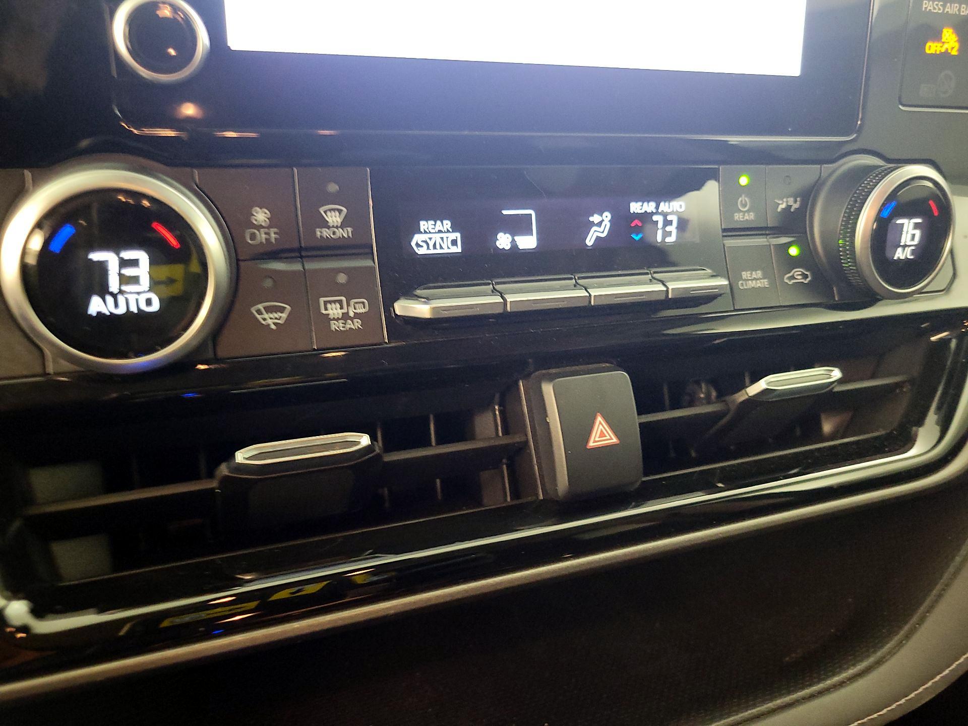 Thumbnail: 2023 Toyota Highlander - 16