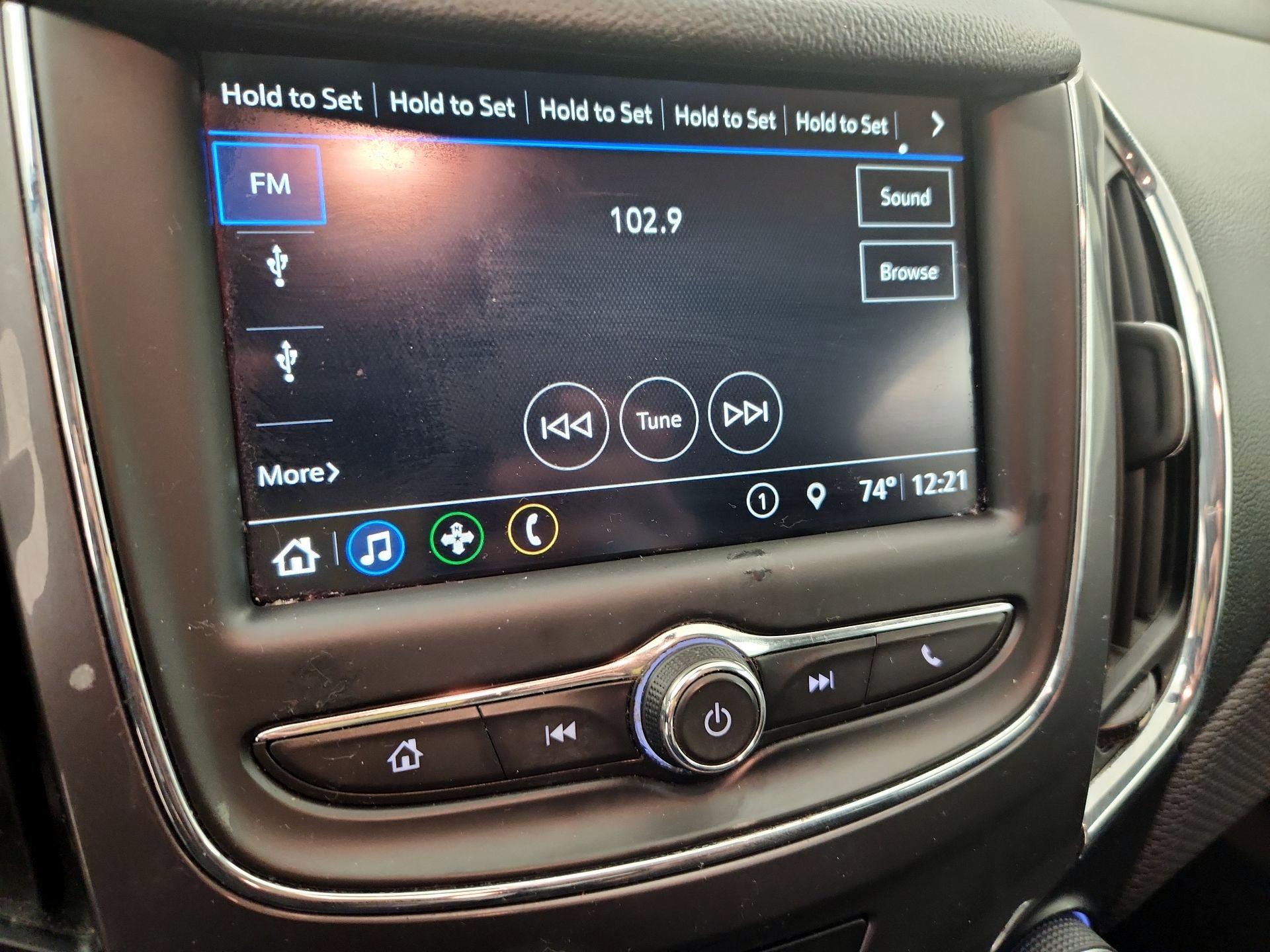 Thumbnail: 2019 Chevrolet Cruze - 15