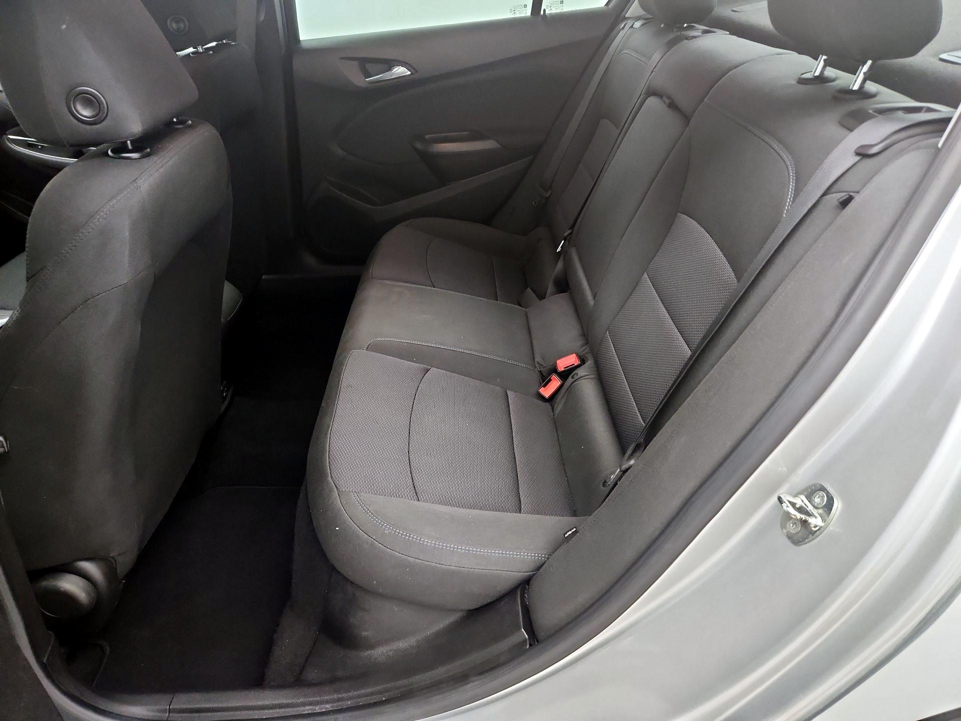 Thumbnail: 2019 Chevrolet Cruze - 19