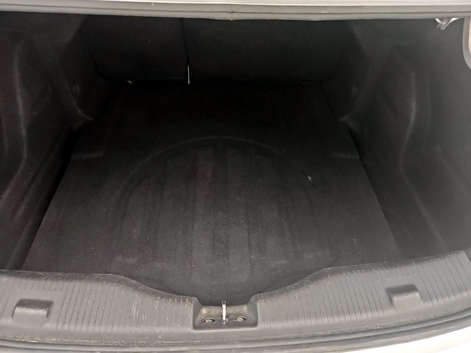 Thumbnail: 2019 Chevrolet Cruze - 20