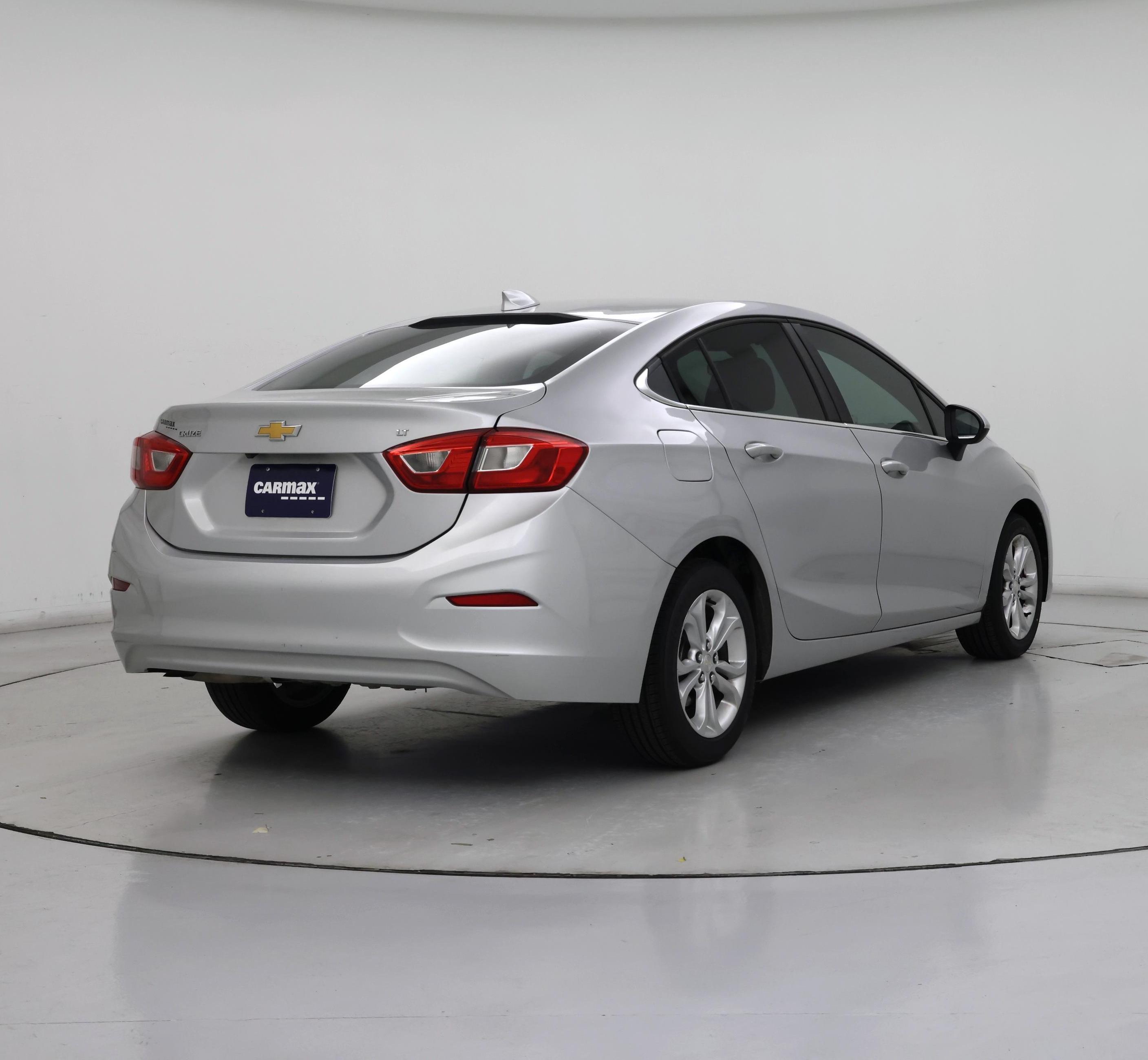 Thumbnail: 2019 Chevrolet Cruze - 8