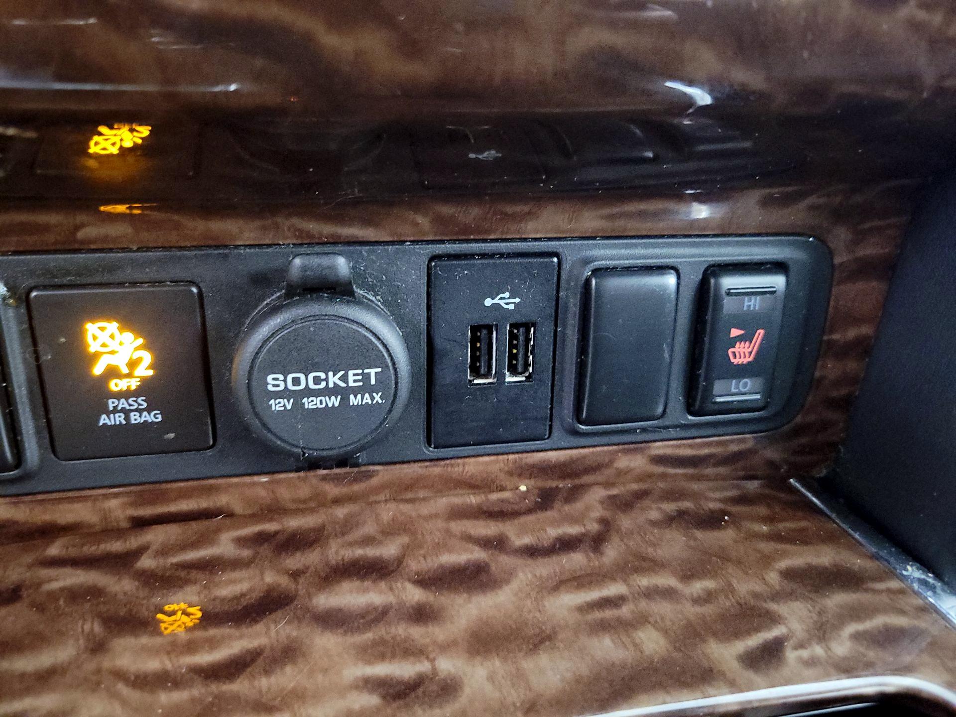 Thumbnail: 2019 Nissan Armada - 19