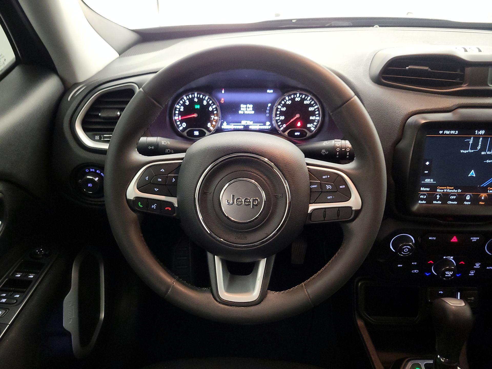 Thumbnail: 2018 Jeep Renegade - 10