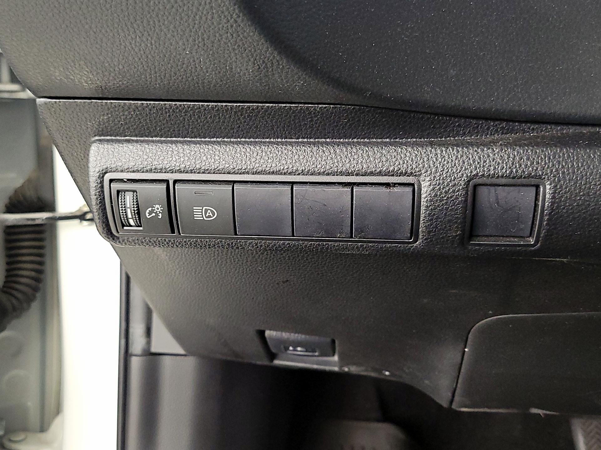 Thumbnail: 2021 Toyota Corolla - 13