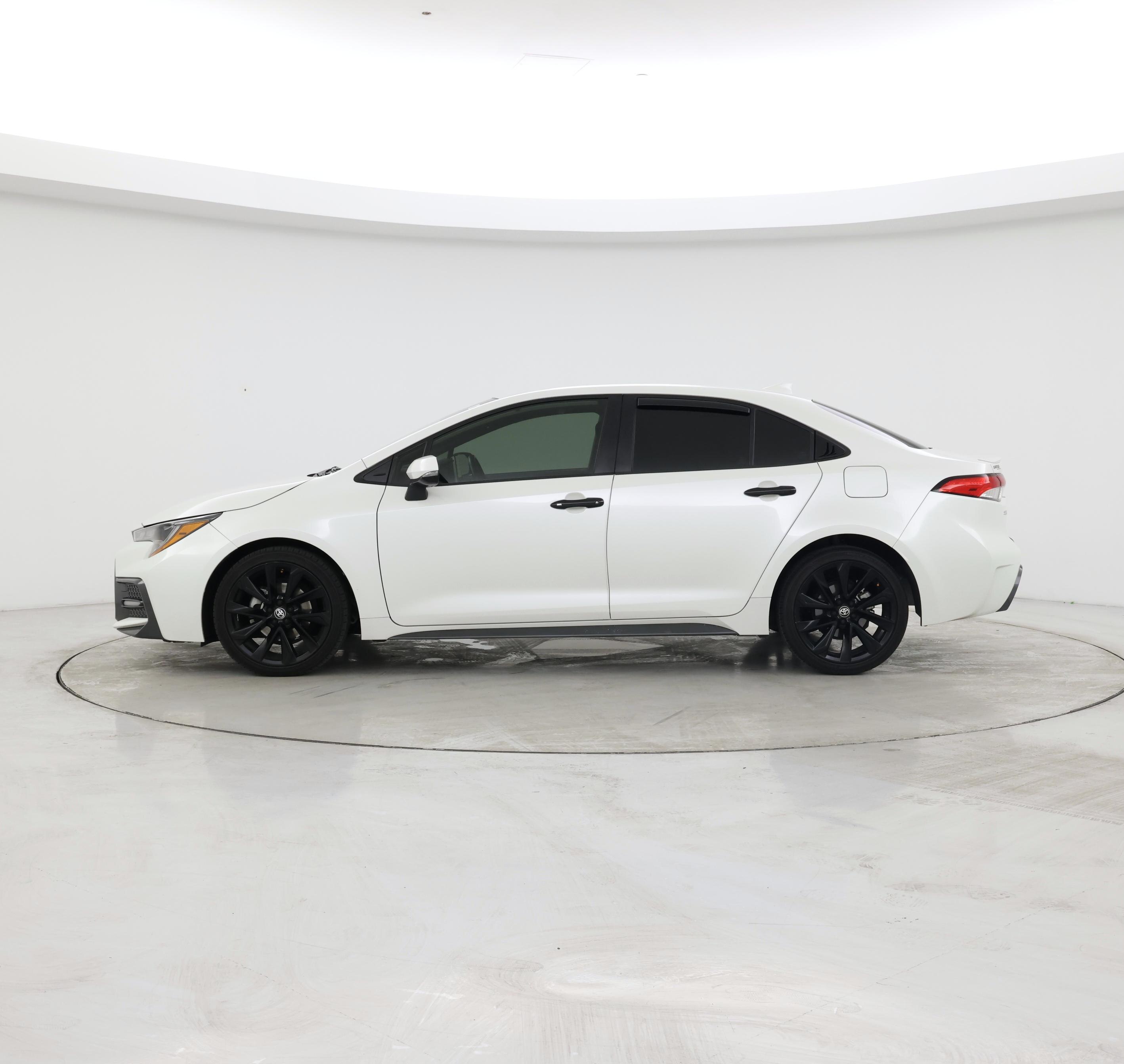 Thumbnail: 2021 Toyota Corolla - 3