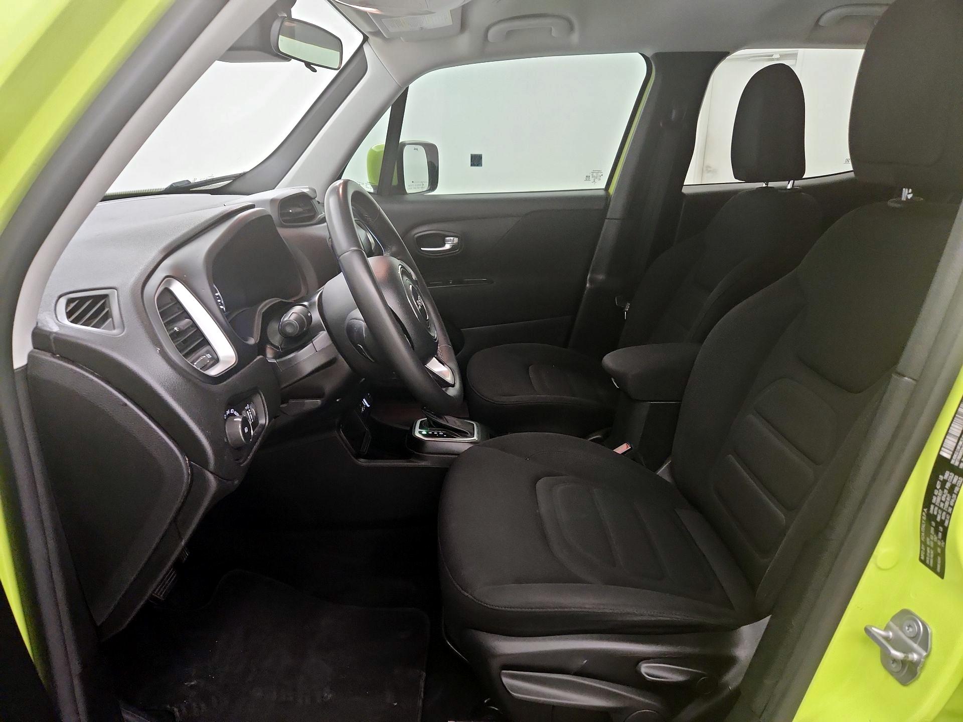 Thumbnail: 2018 Jeep Renegade - 11