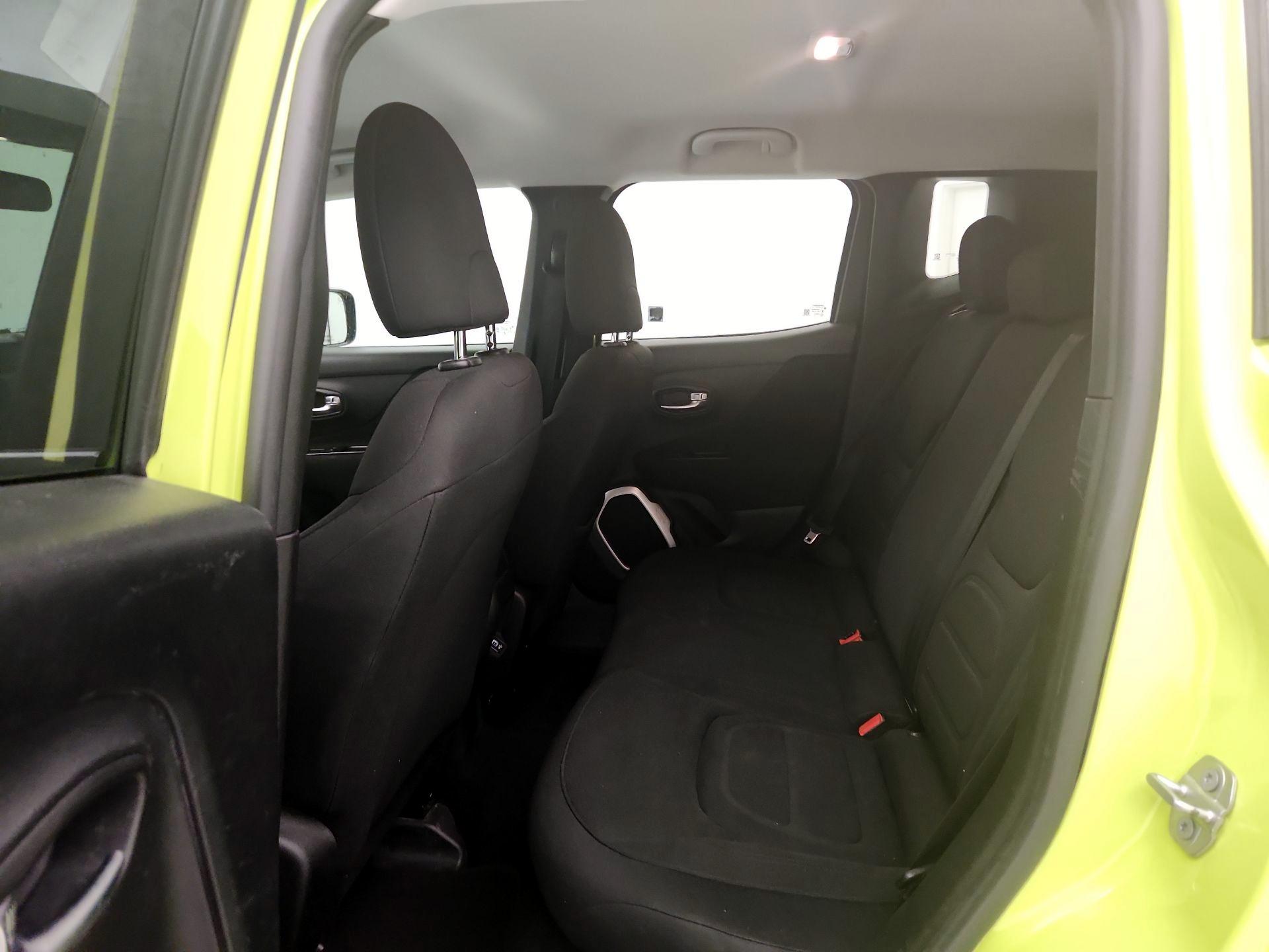 Thumbnail: 2018 Jeep Renegade - 19