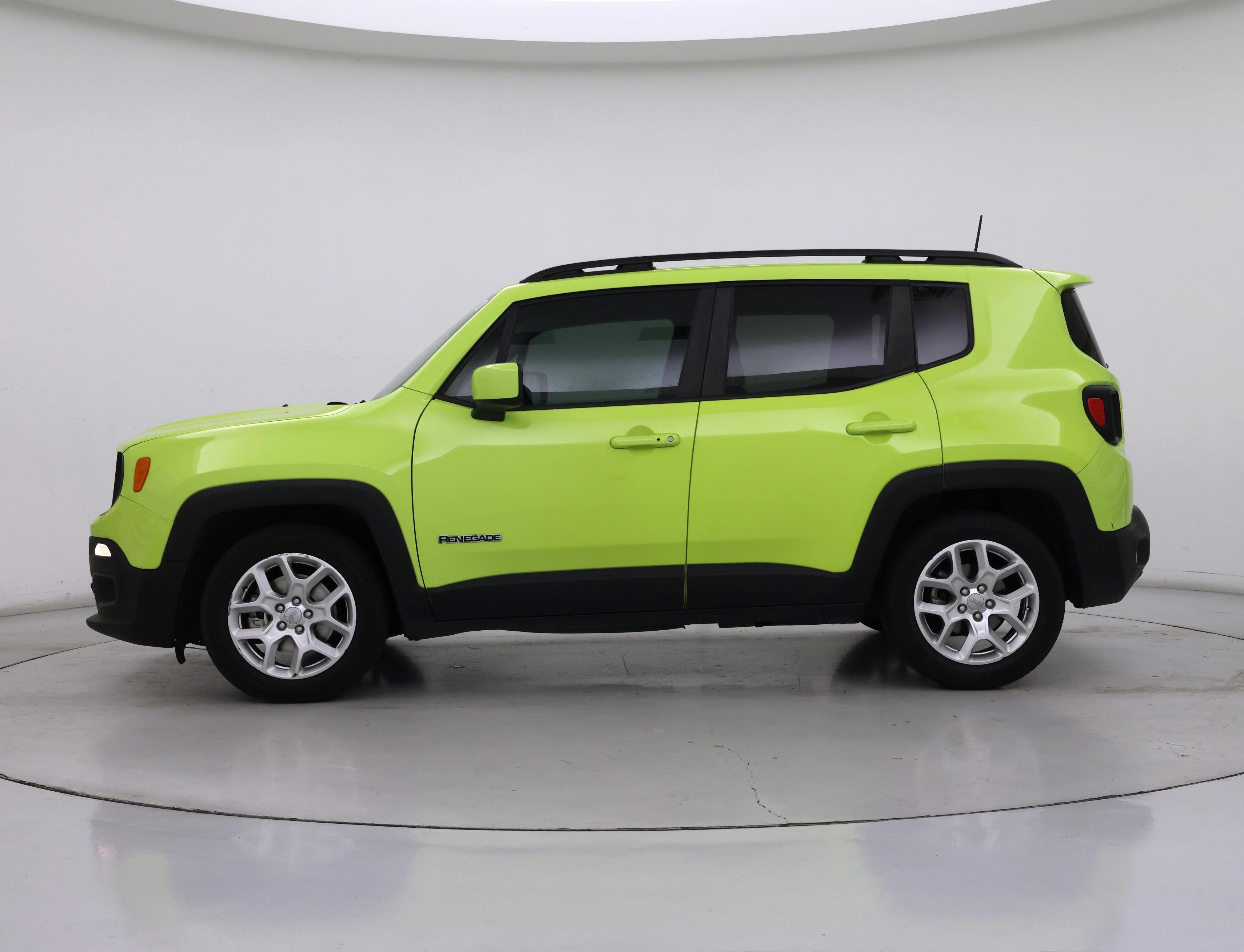 Thumbnail: 2018 Jeep Renegade - 3