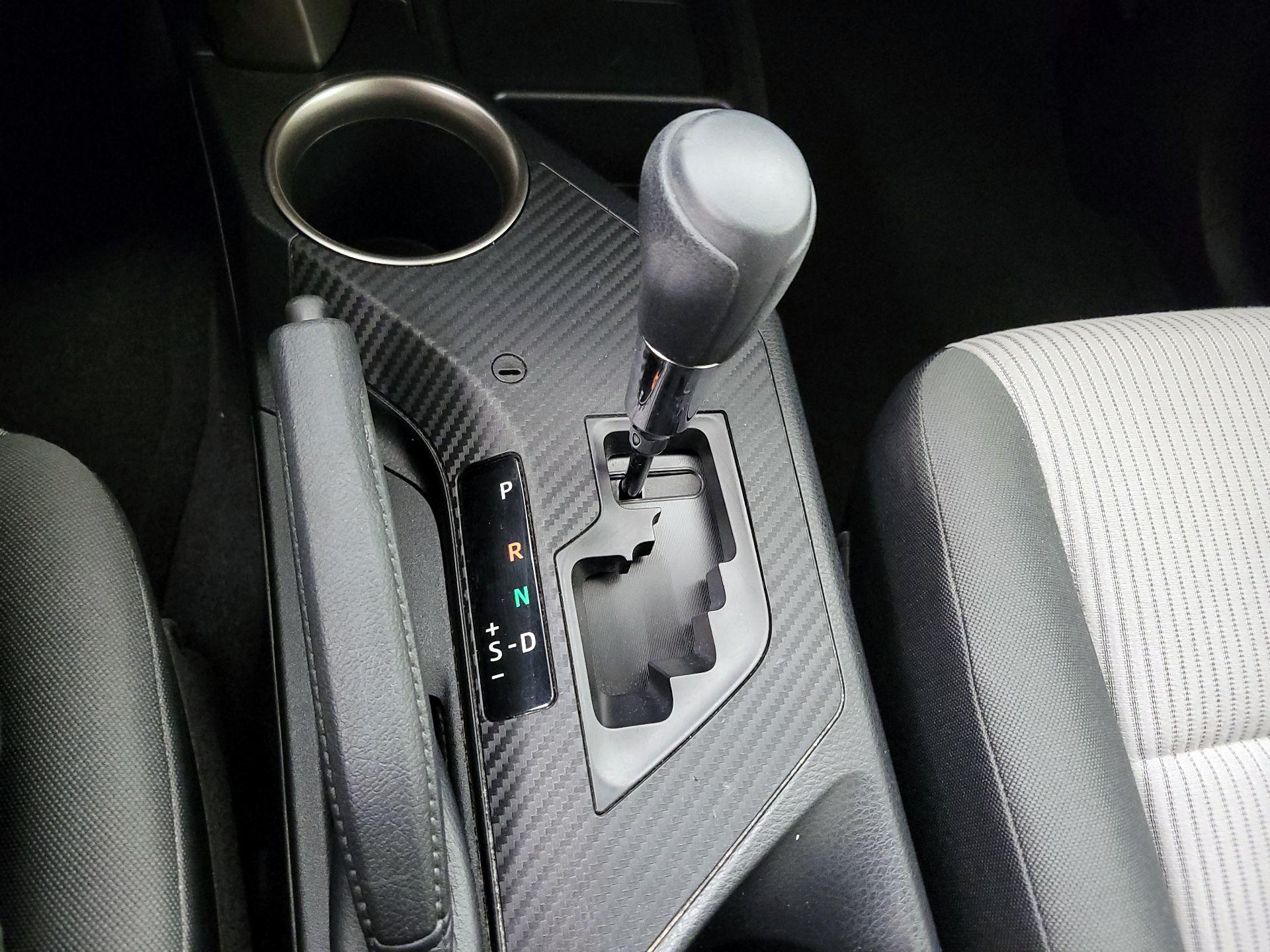 Thumbnail: 2015 Toyota RAV4 - 17