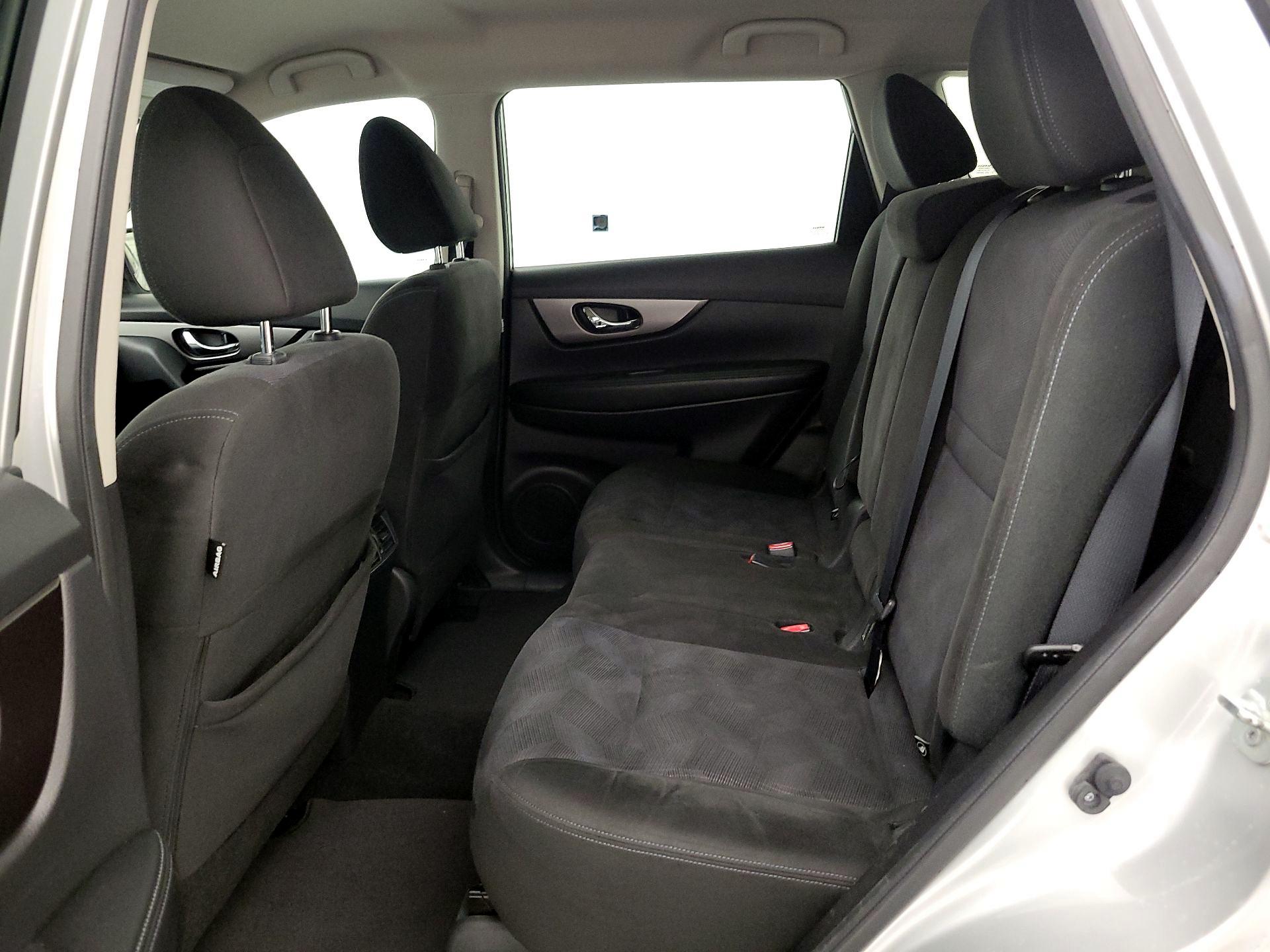 Thumbnail: 2015 Nissan Rogue - 19