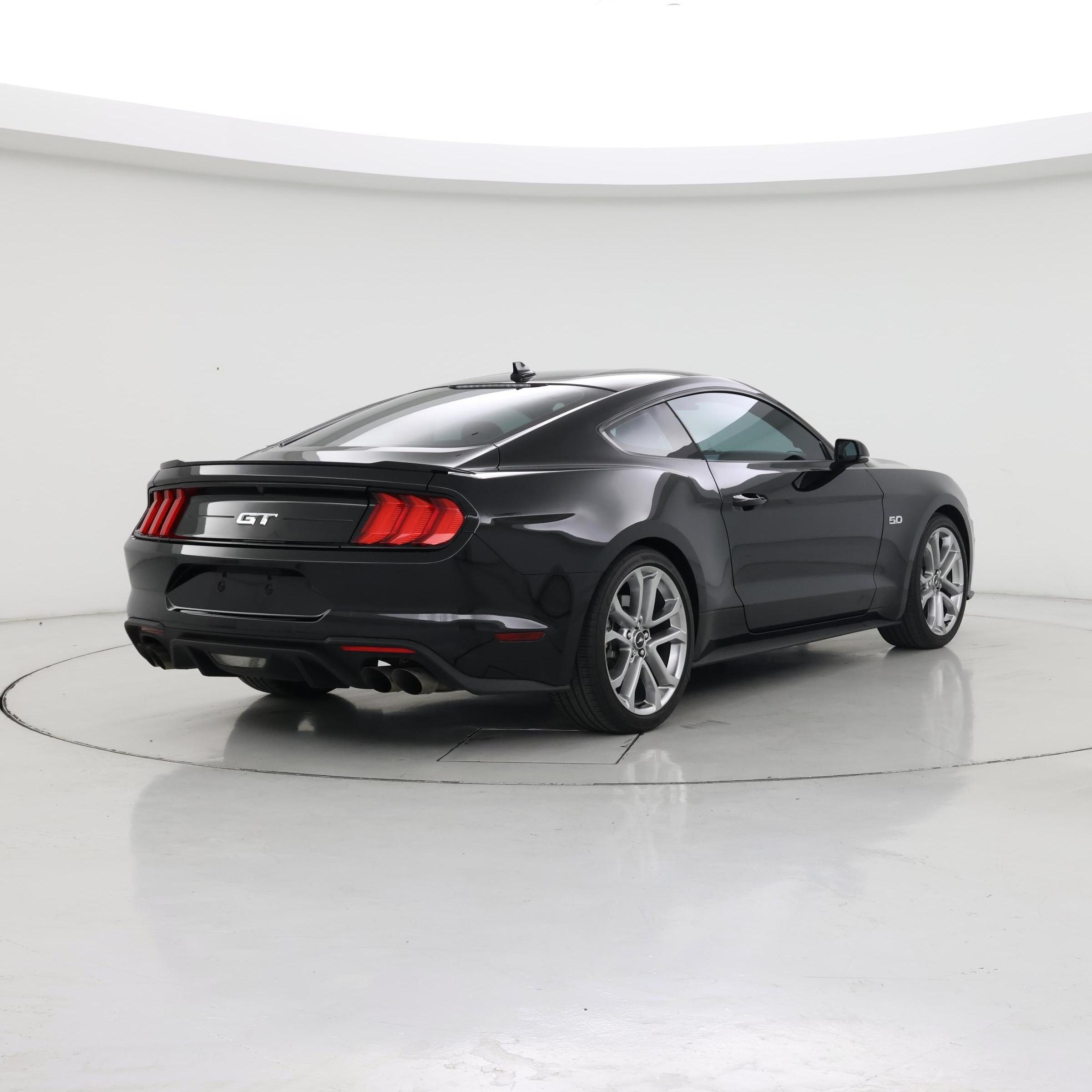 Thumbnail: 2022 Ford Mustang - 8