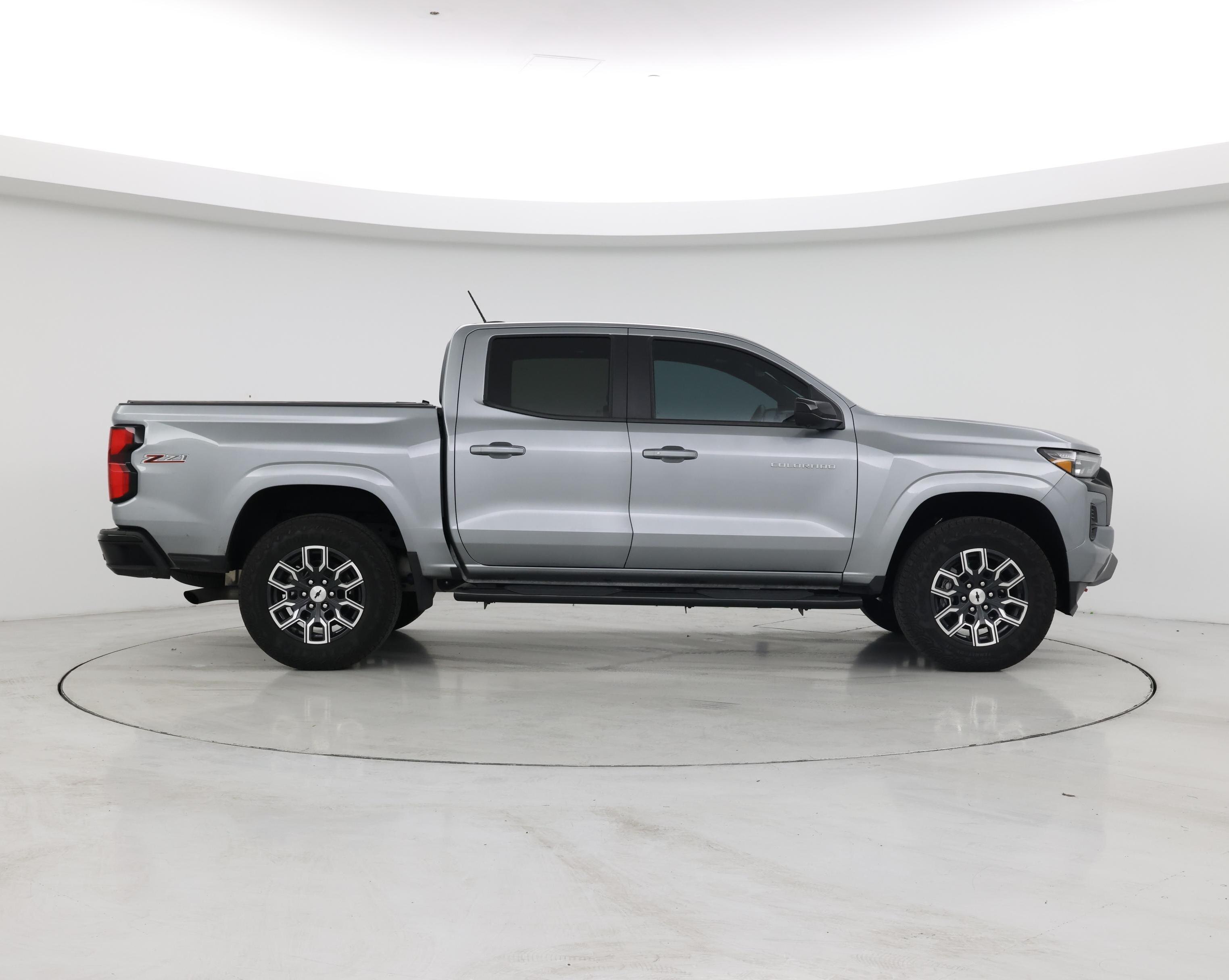 Thumbnail: 2024 Chevrolet Colorado - 7