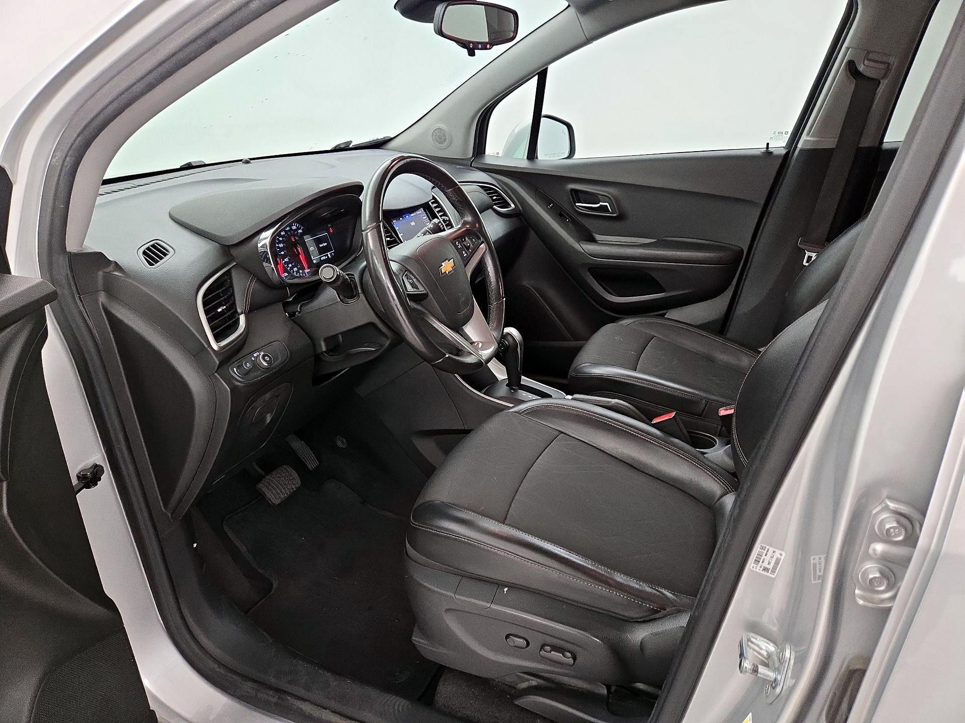 Thumbnail: 2021 Chevrolet Trax - 11