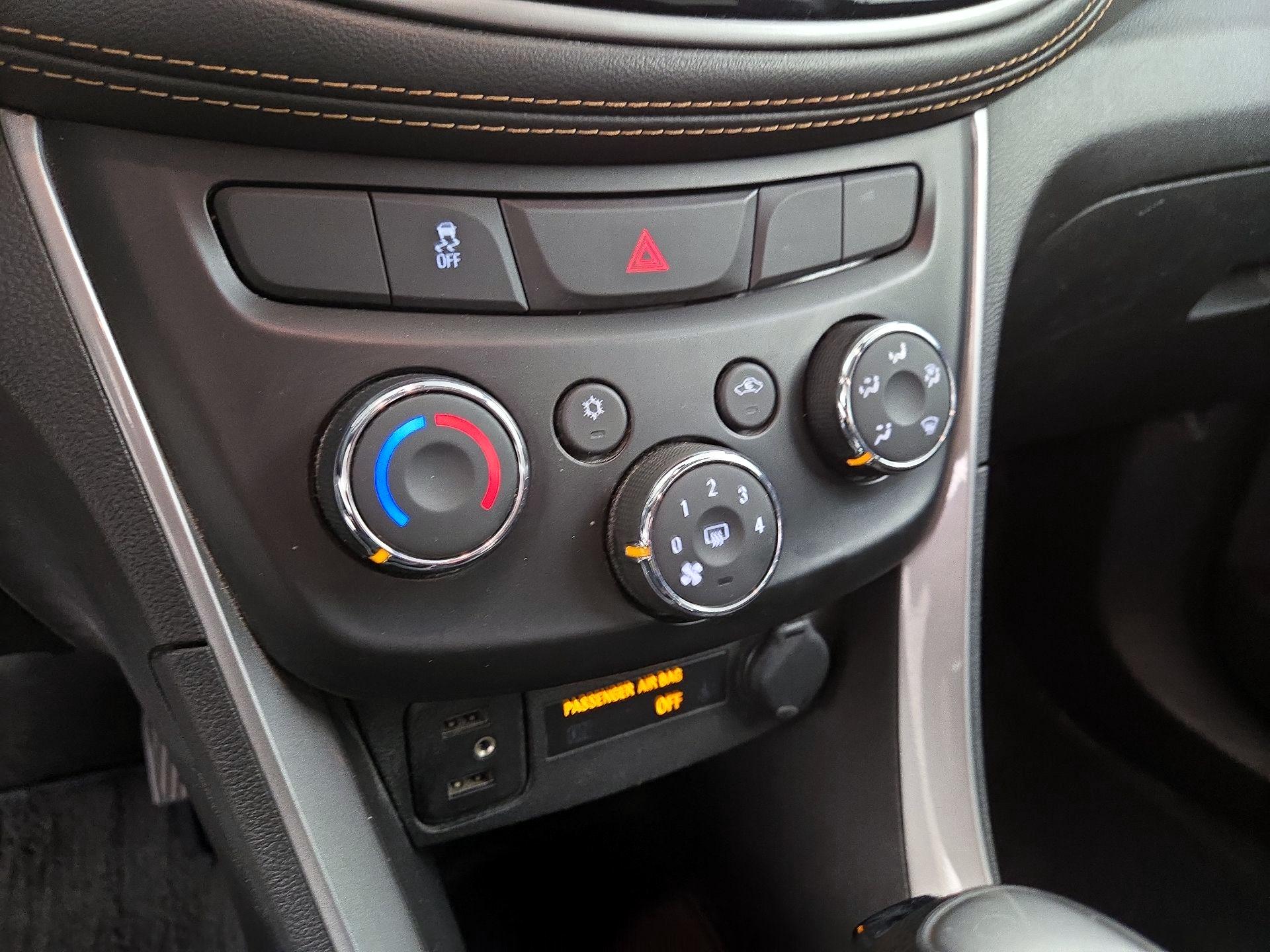 Thumbnail: 2021 Chevrolet Trax - 16