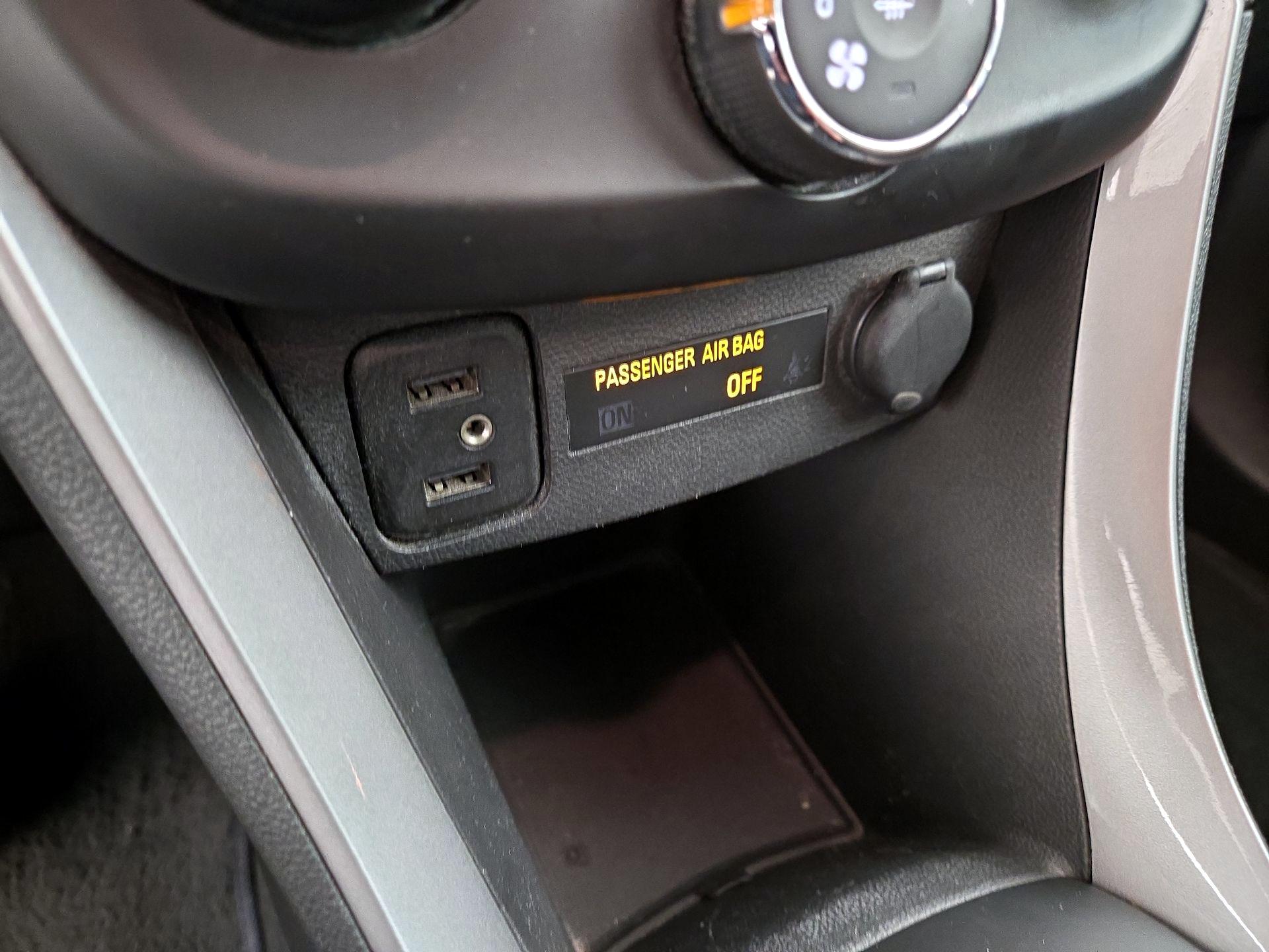 Thumbnail: 2021 Chevrolet Trax - 18