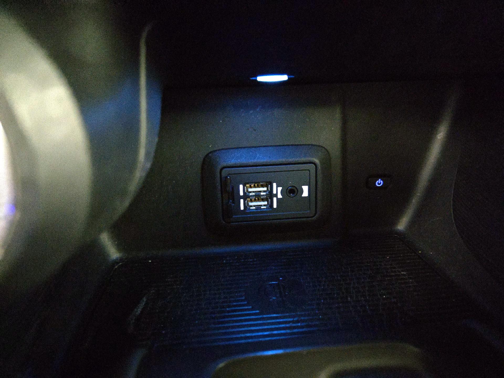 Thumbnail: 2021 Toyota Venza - 19