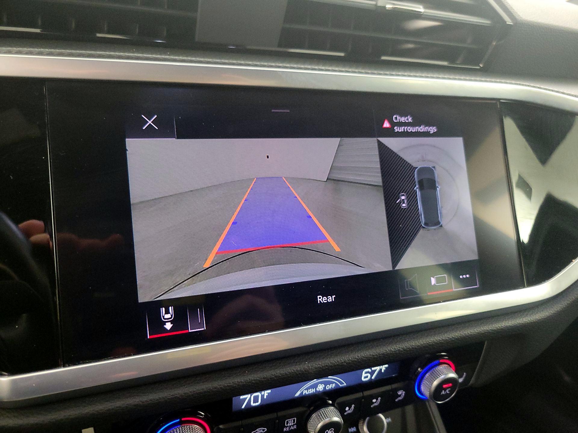 Thumbnail: 2022 Audi Q3 - 14