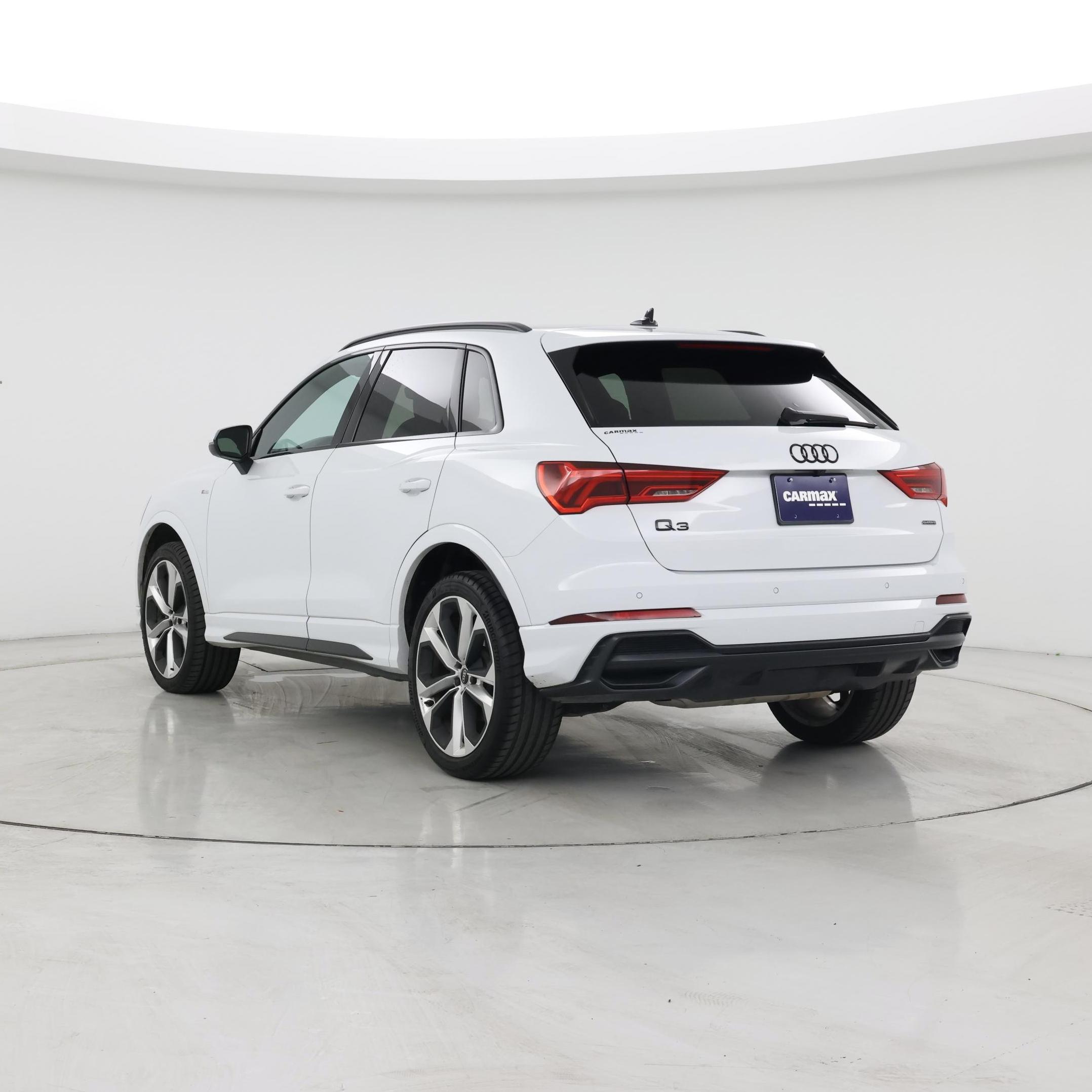 Thumbnail: 2022 Audi Q3 - 2