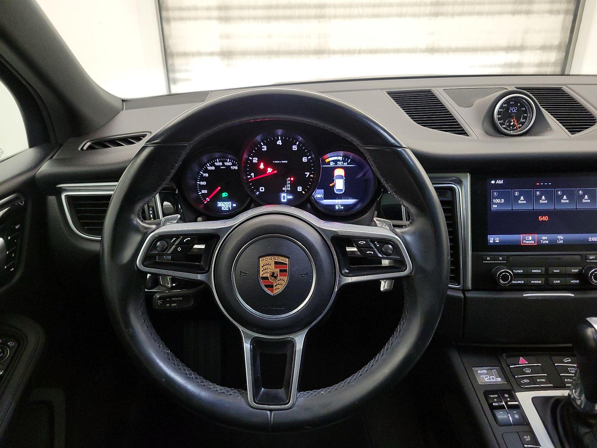 Thumbnail: 2018 Porsche Macan - 10