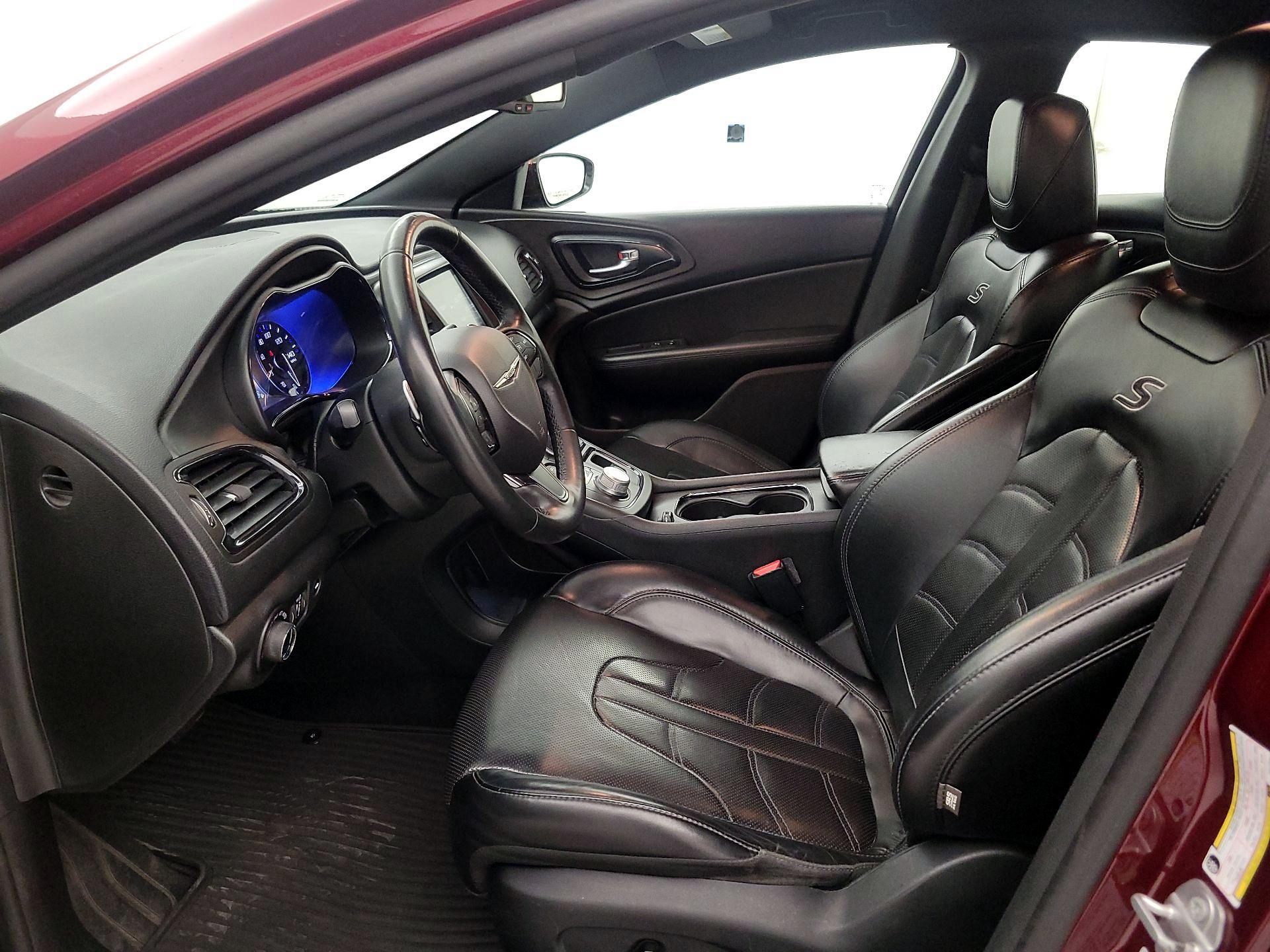 Thumbnail: 2016 Chrysler 200 - 11