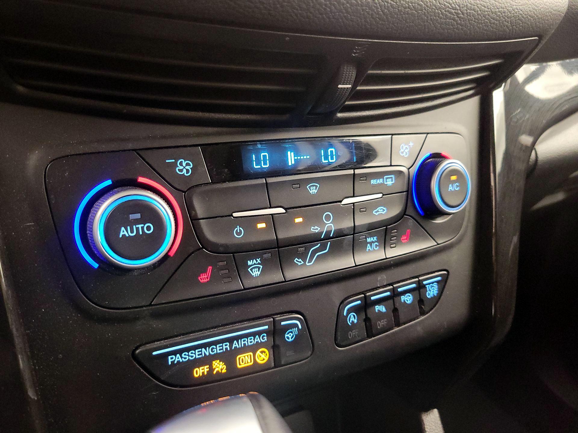 Thumbnail: 2019 Ford Escape - 17