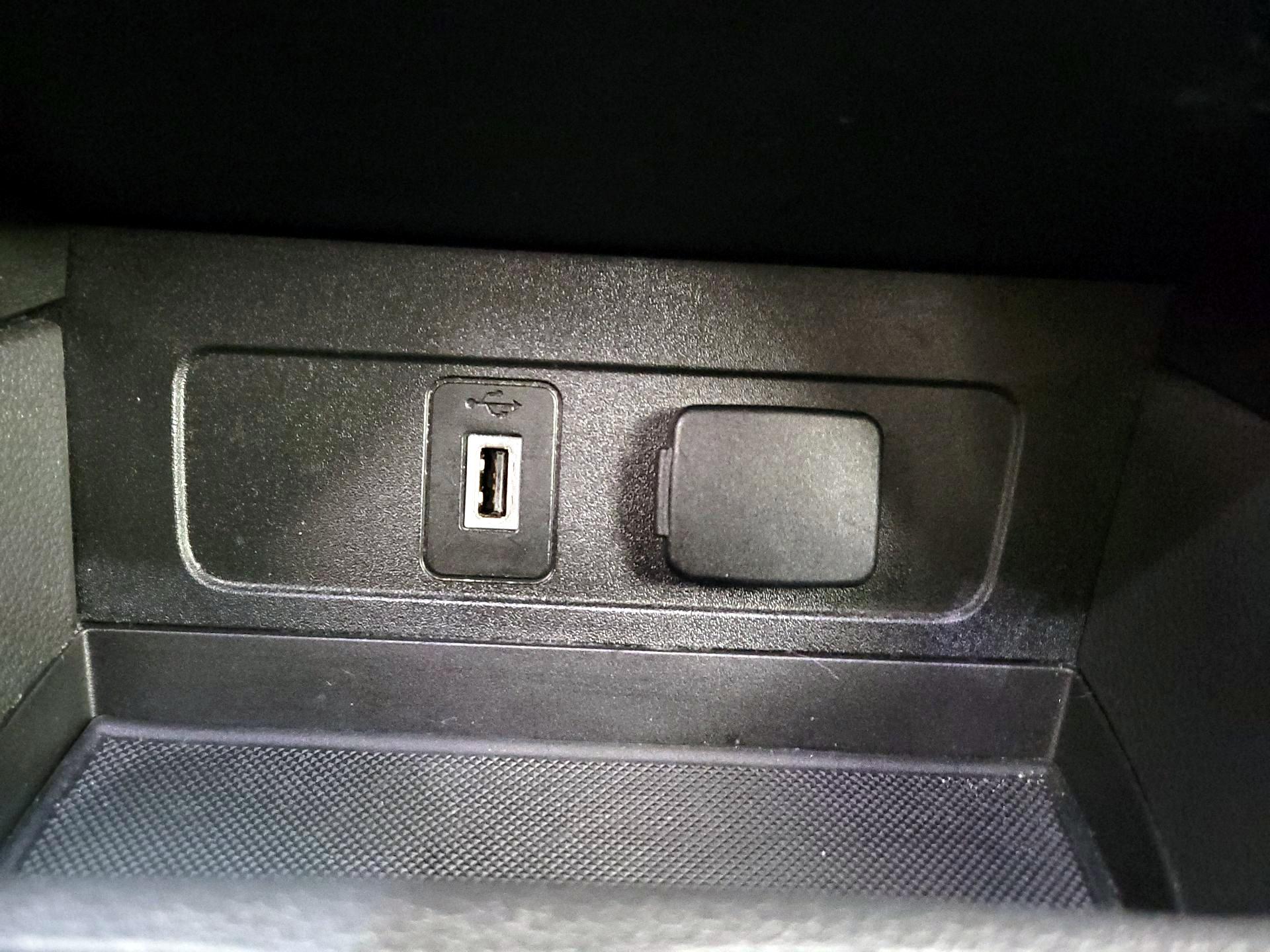 Thumbnail: 2019 Ford Escape - 19