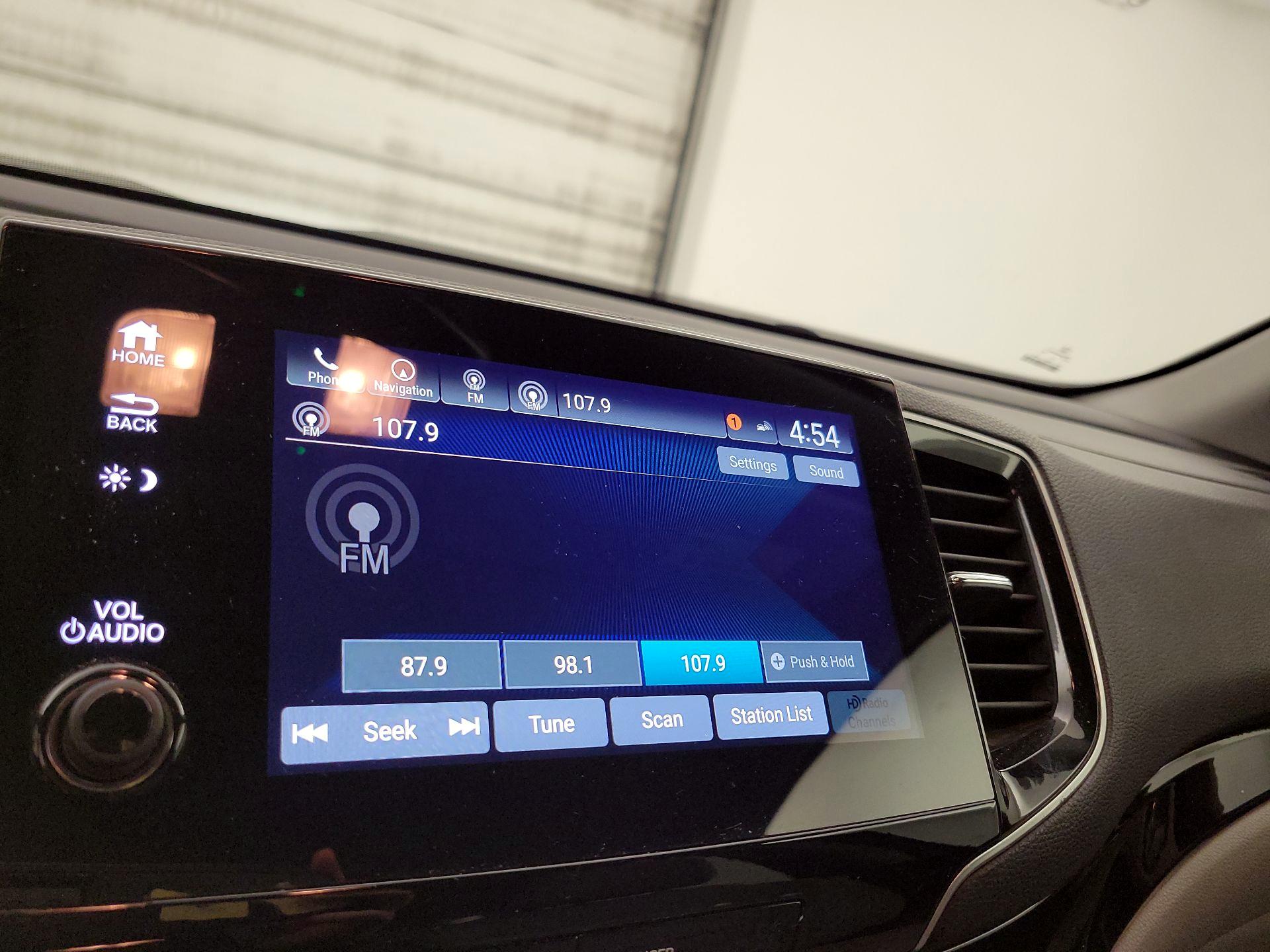 Thumbnail: 2019 Honda Pilot - 16