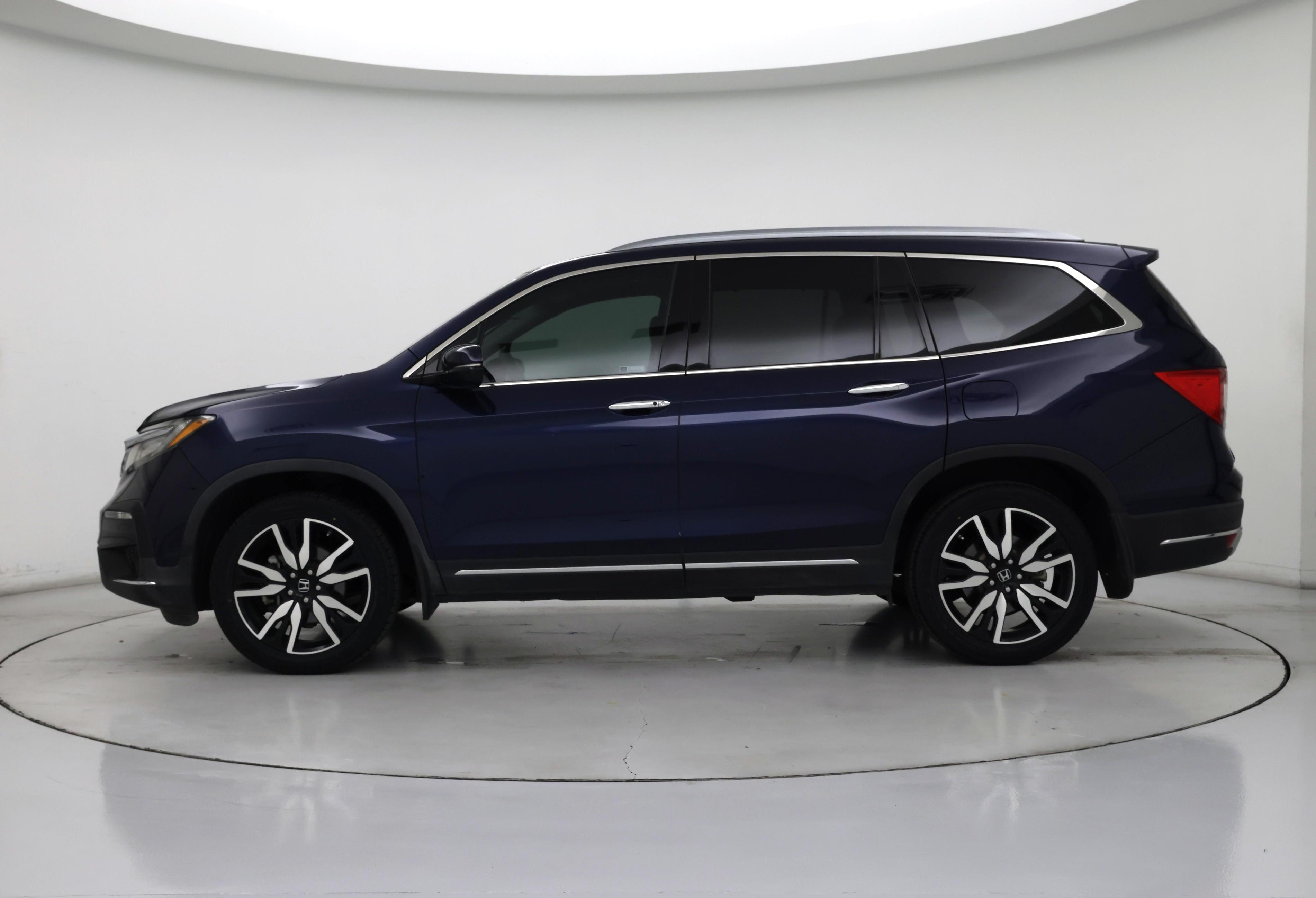 Thumbnail: 2019 Honda Pilot - 3