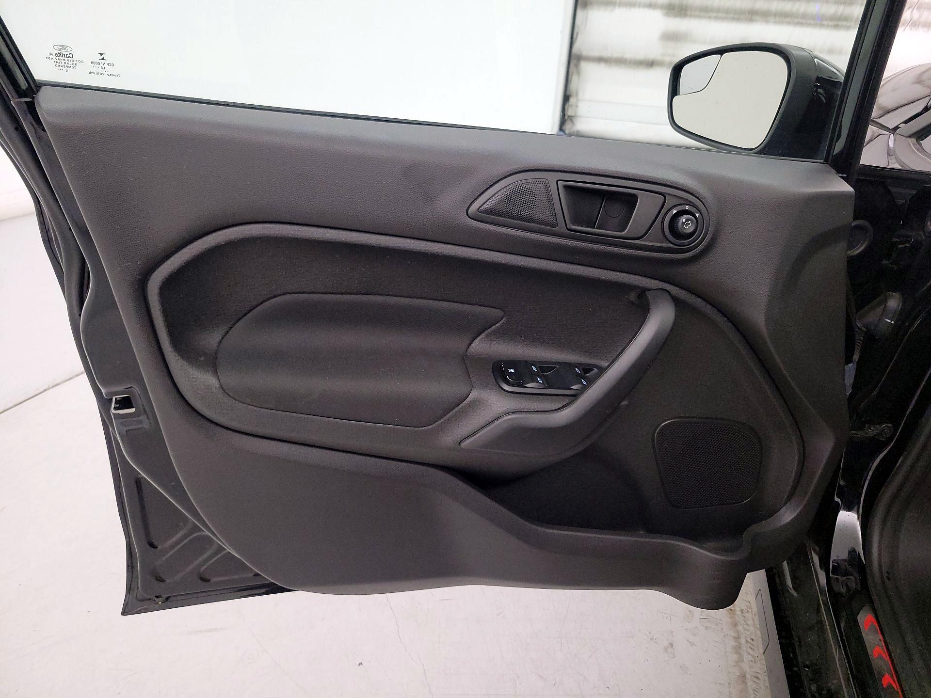 Thumbnail: 2019 Ford Fiesta - 12