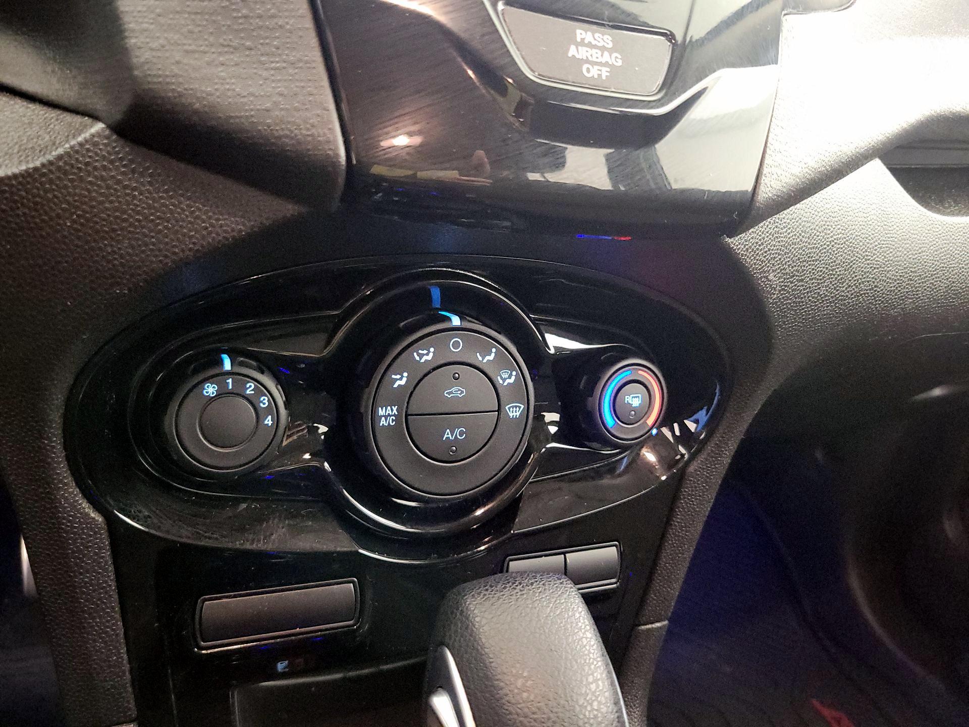 Thumbnail: 2019 Ford Fiesta - 16