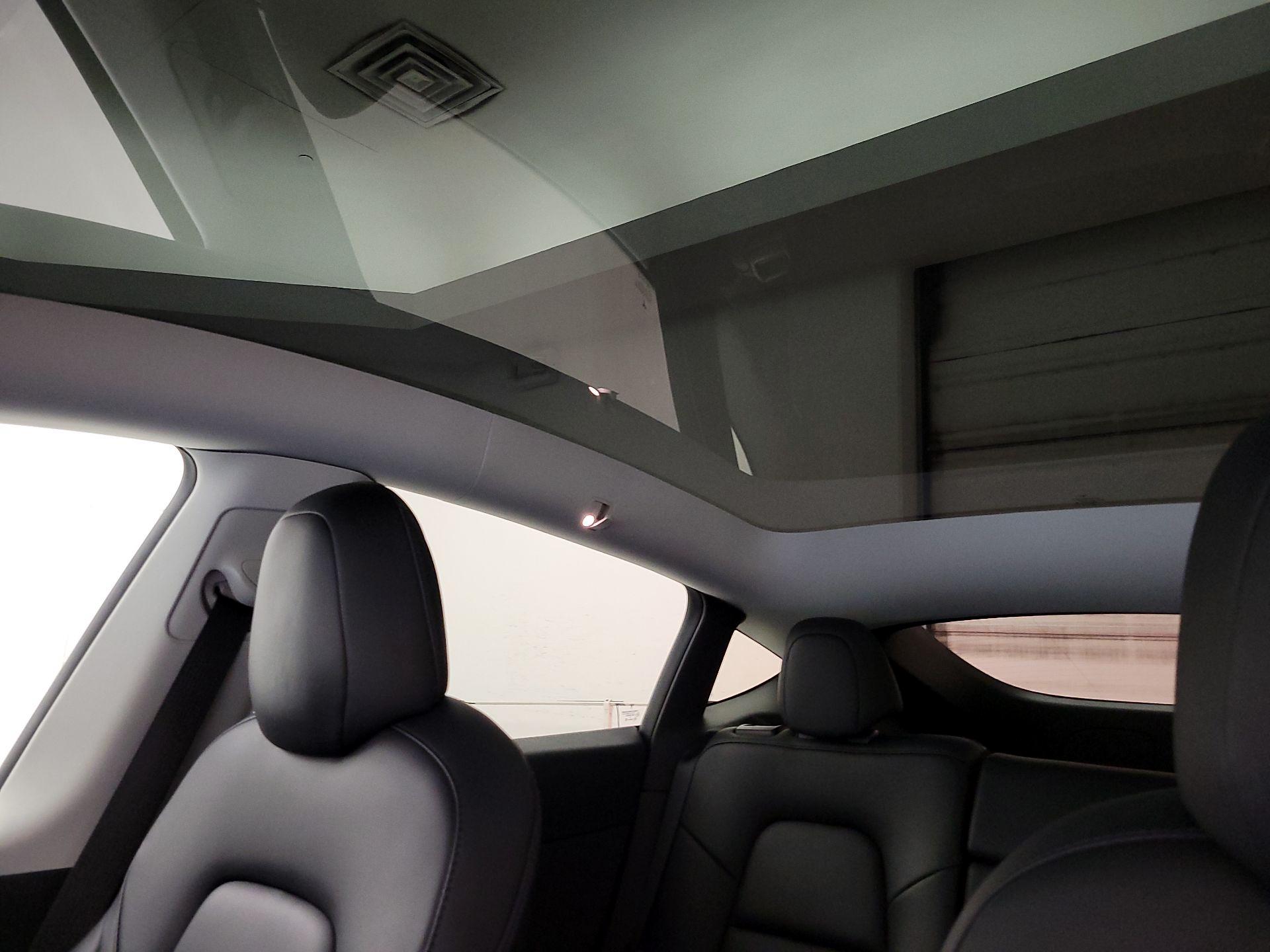 Thumbnail: 2021 Tesla Model Y - 18