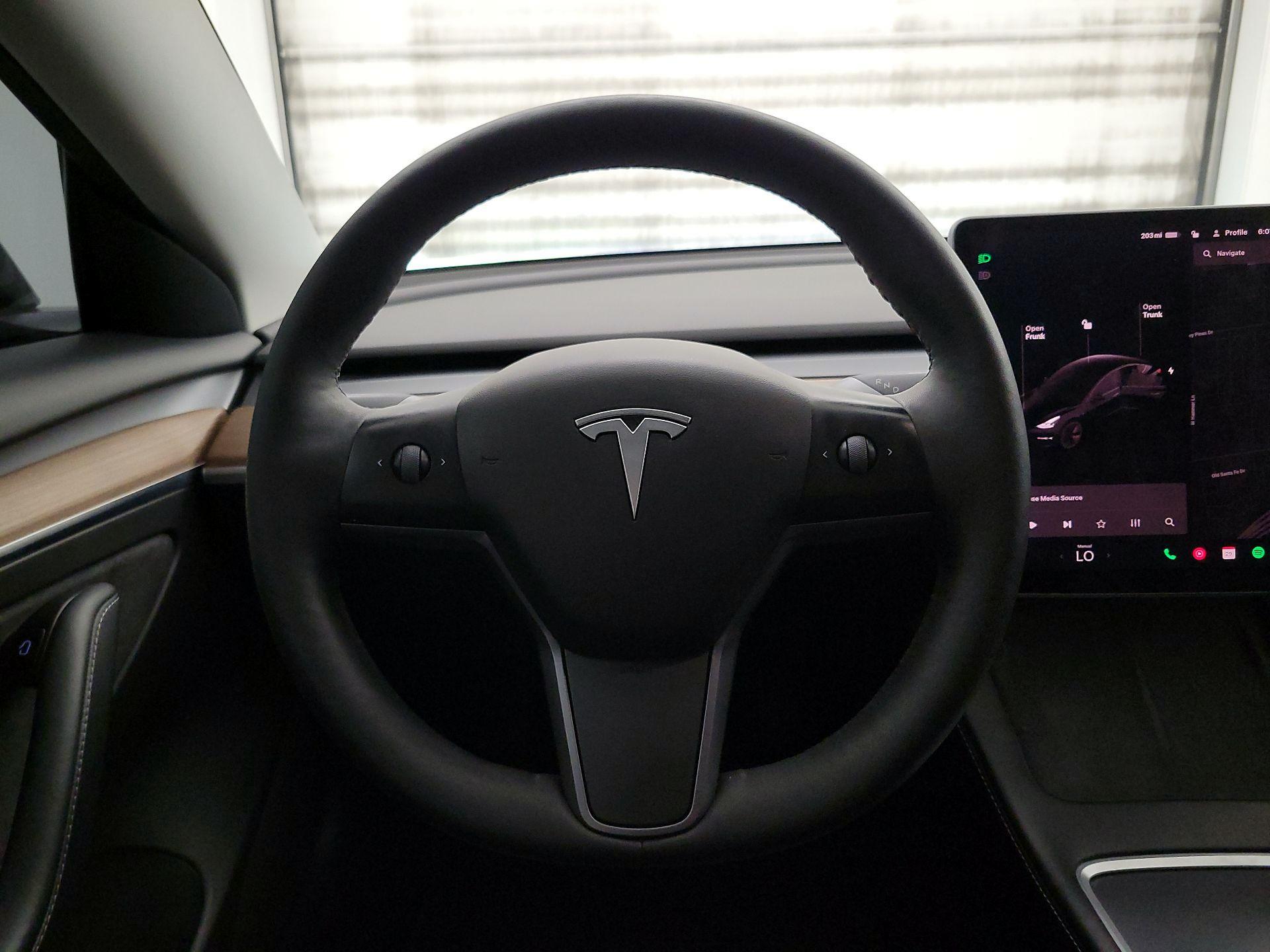 Thumbnail: 2022 Tesla Model 3 - 10