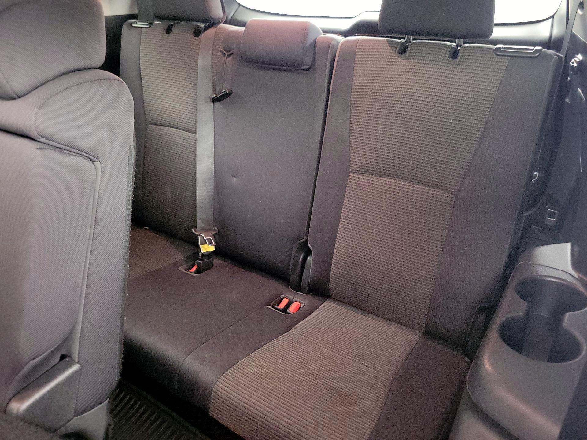 Thumbnail: 2023 Toyota Highlander - 20