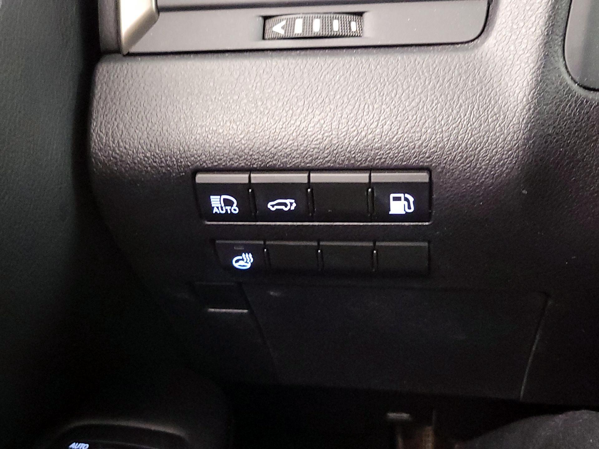 Thumbnail: 2021 Lexus RX - 13