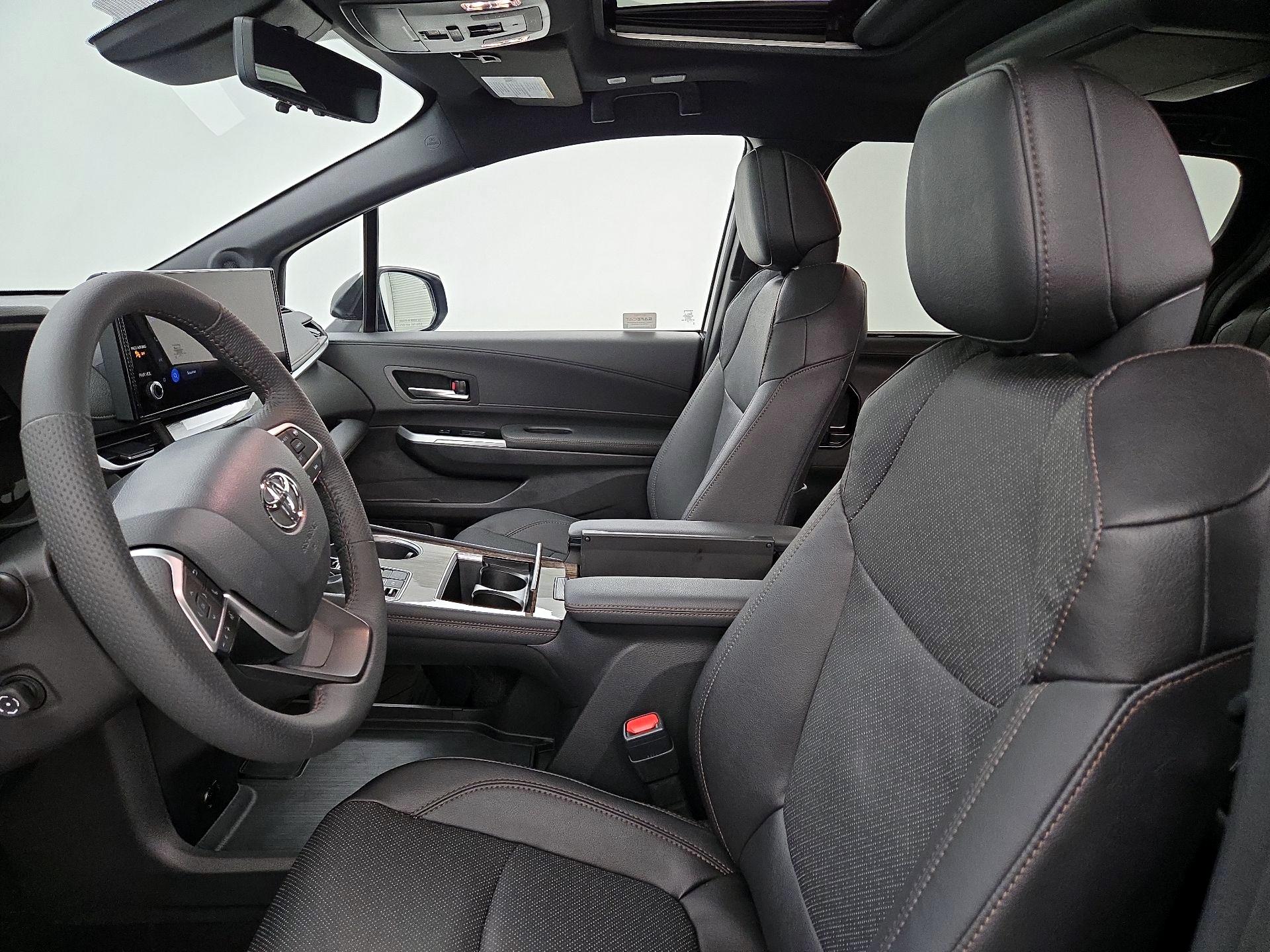 Thumbnail: 2025 Toyota Sienna - 11