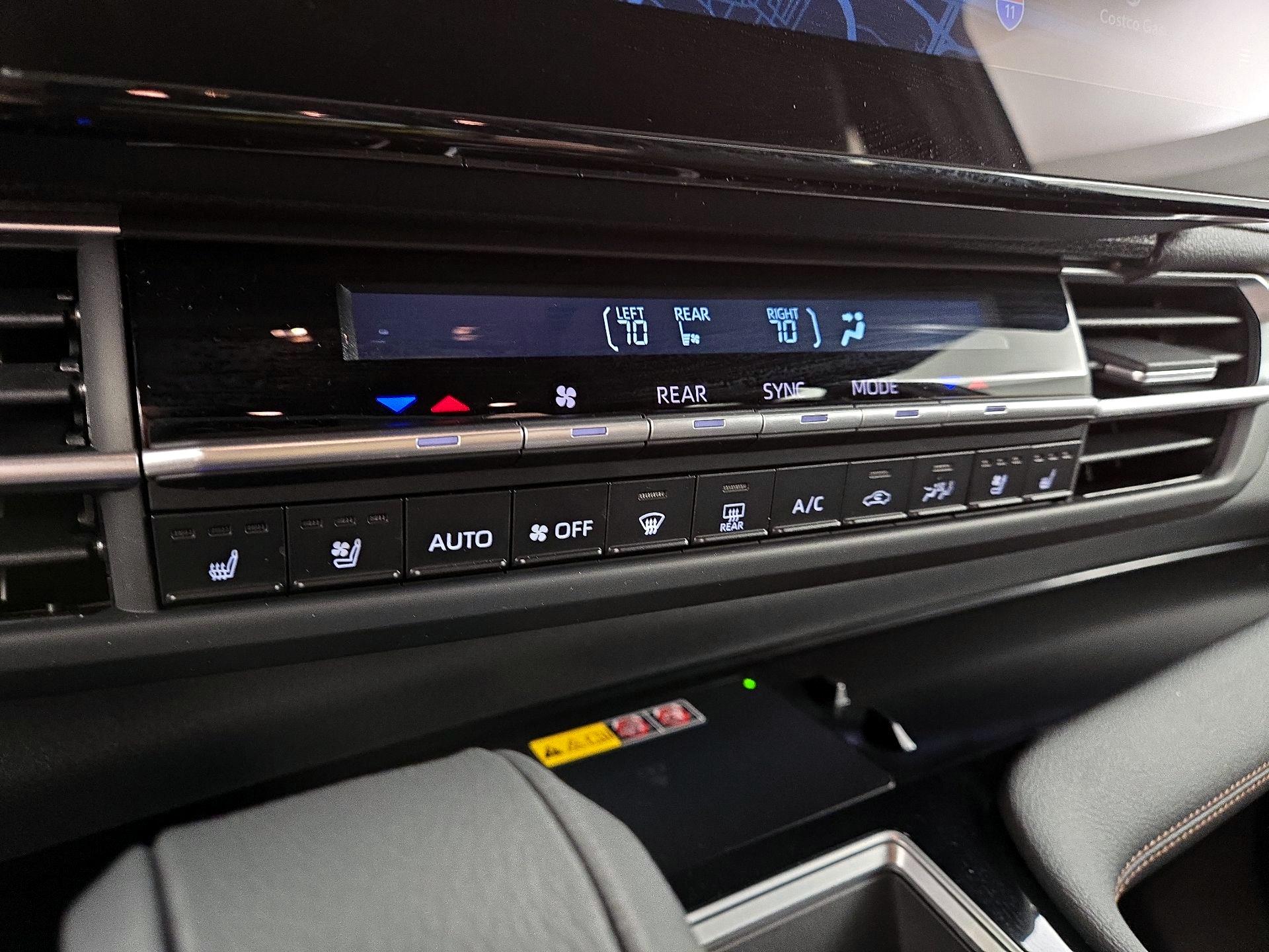 Thumbnail: 2025 Toyota Sienna - 17