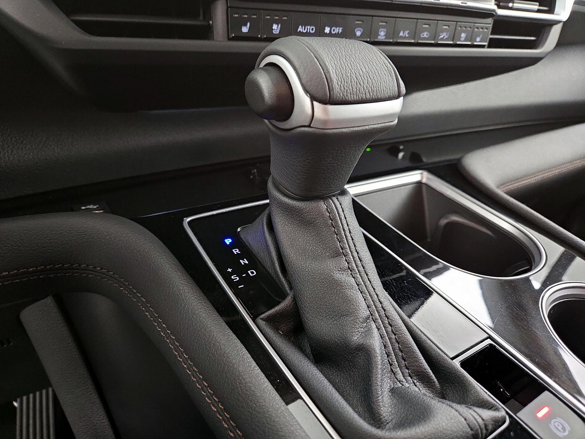 Thumbnail: 2025 Toyota Sienna - 18