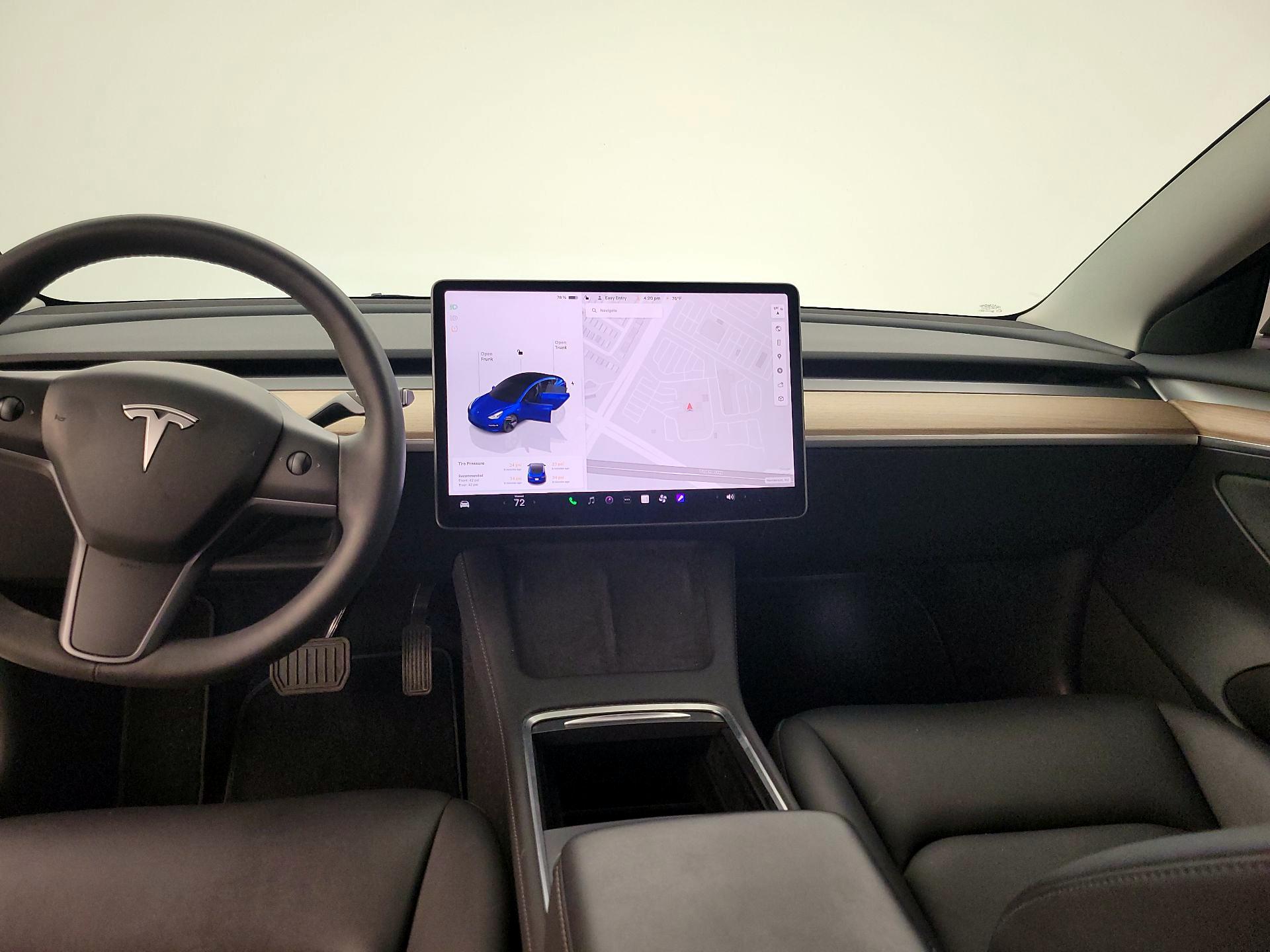 Thumbnail: 2023 Tesla Model 3 - 9