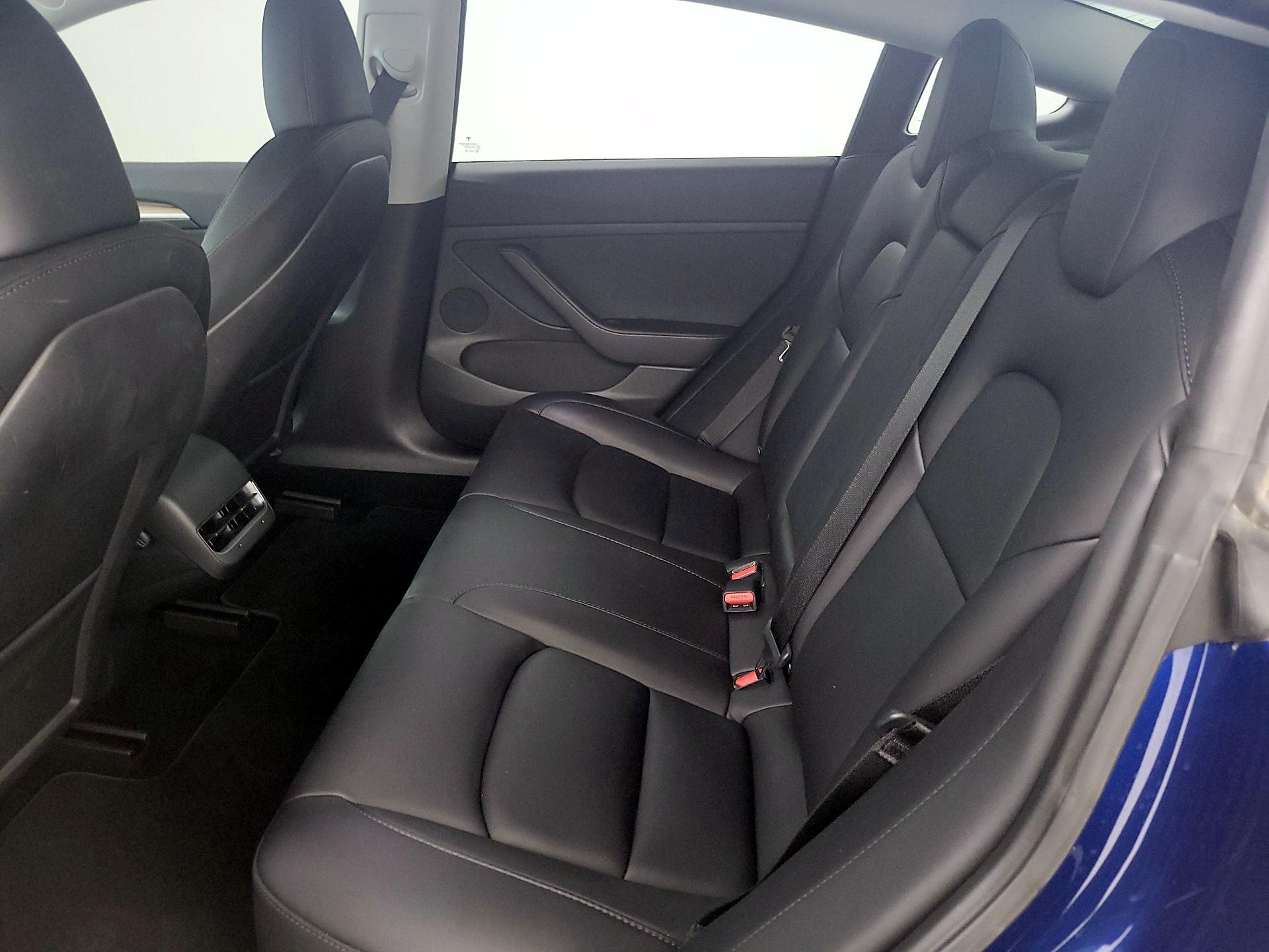 Thumbnail: 2023 Tesla Model 3 - 19