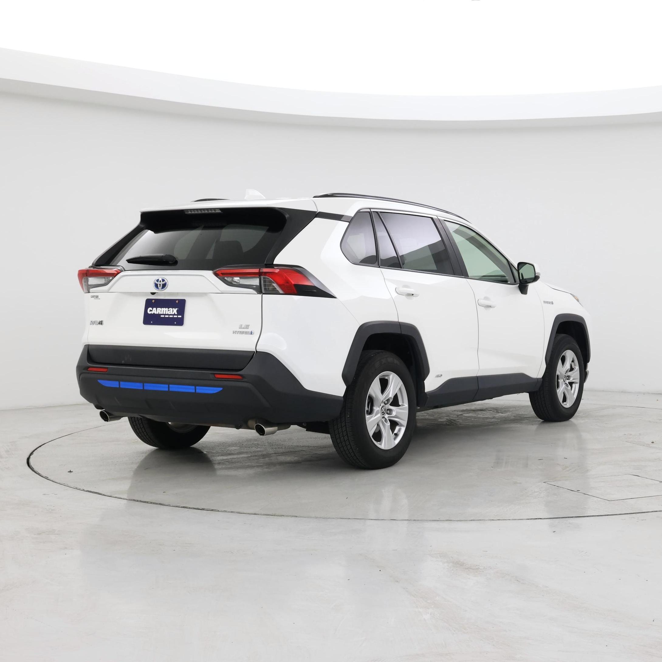 Thumbnail: 2021 Toyota RAV4 - 8