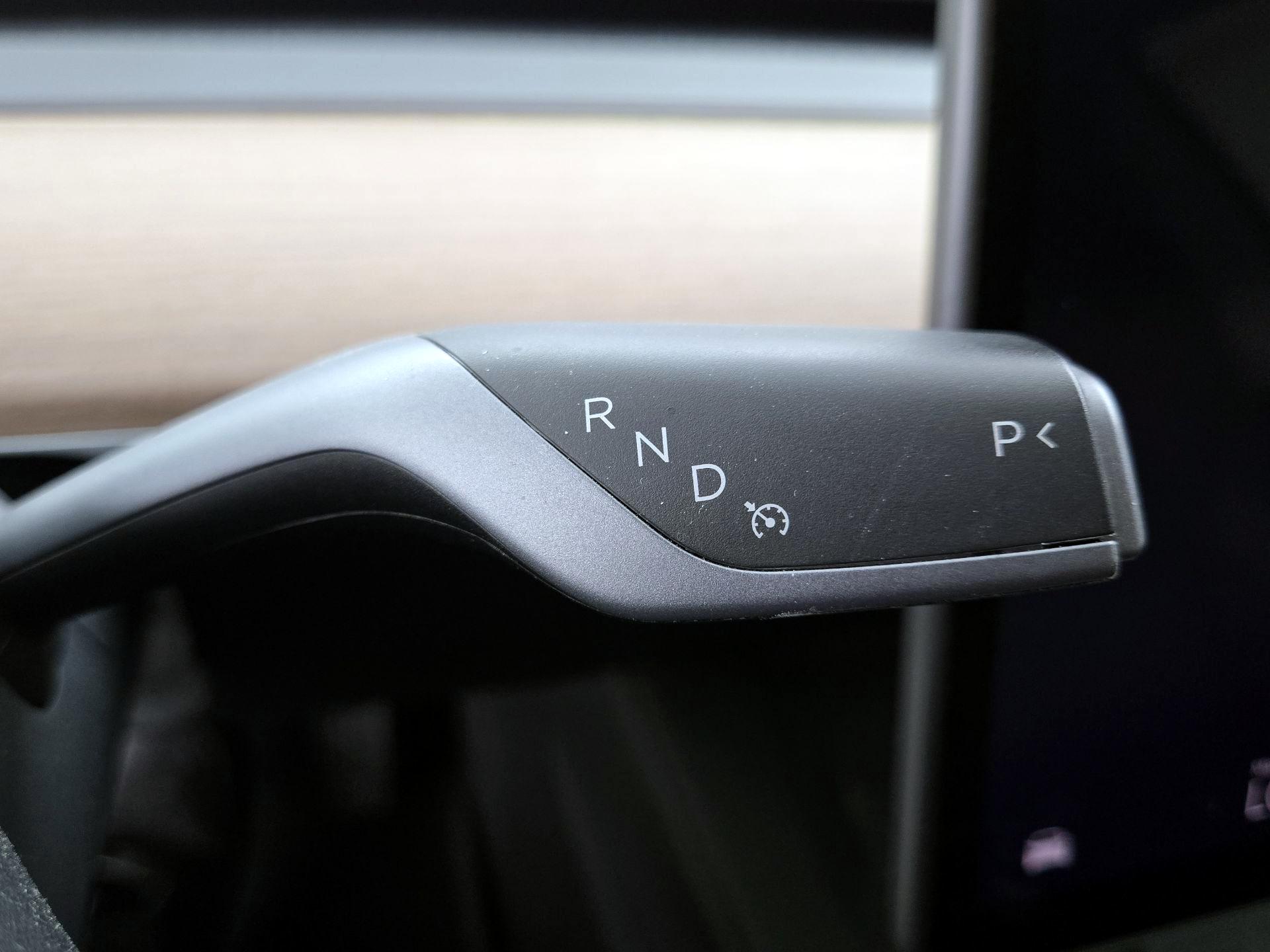 Thumbnail: 2023 Tesla Model 3 - 17