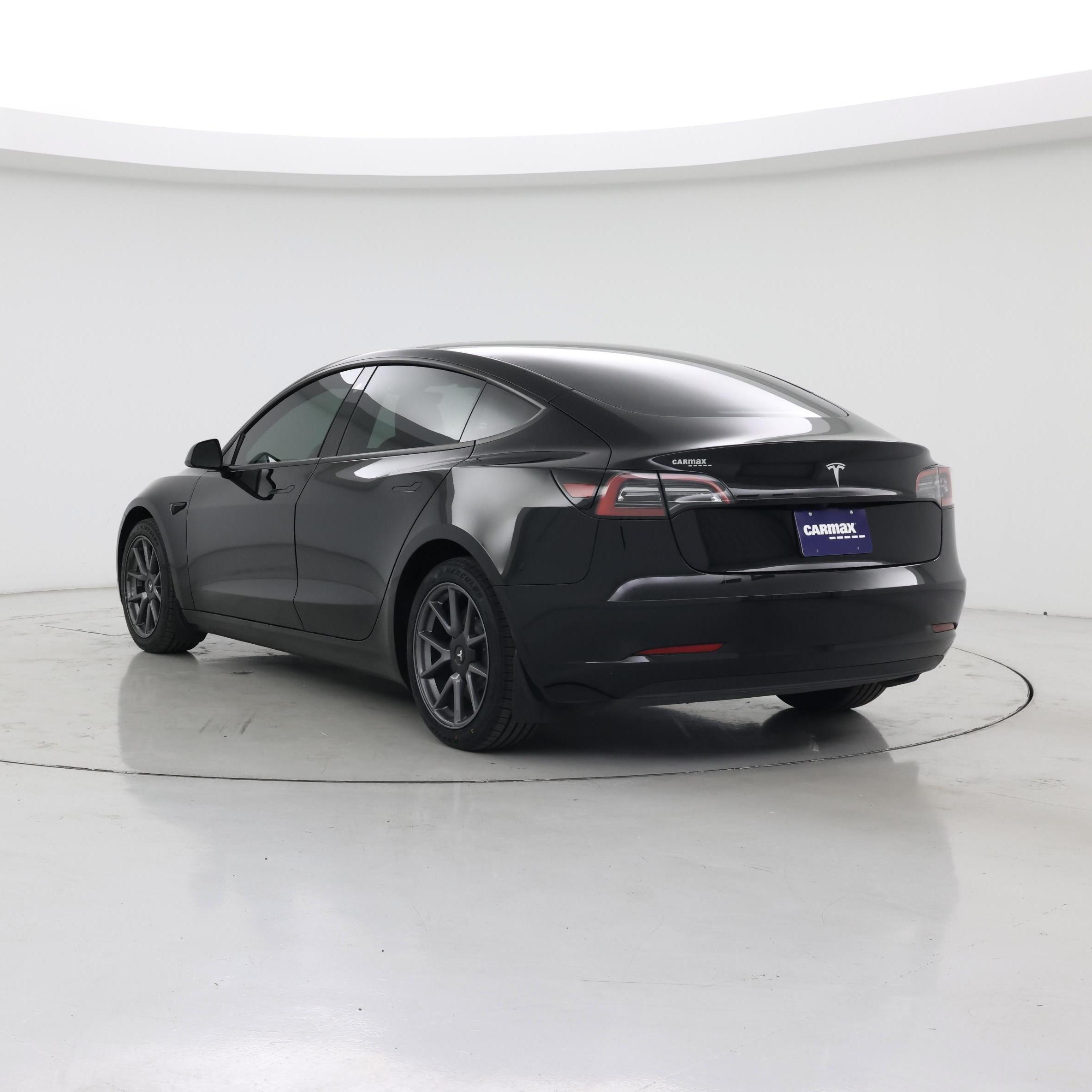 Thumbnail: 2023 Tesla Model 3 - 2