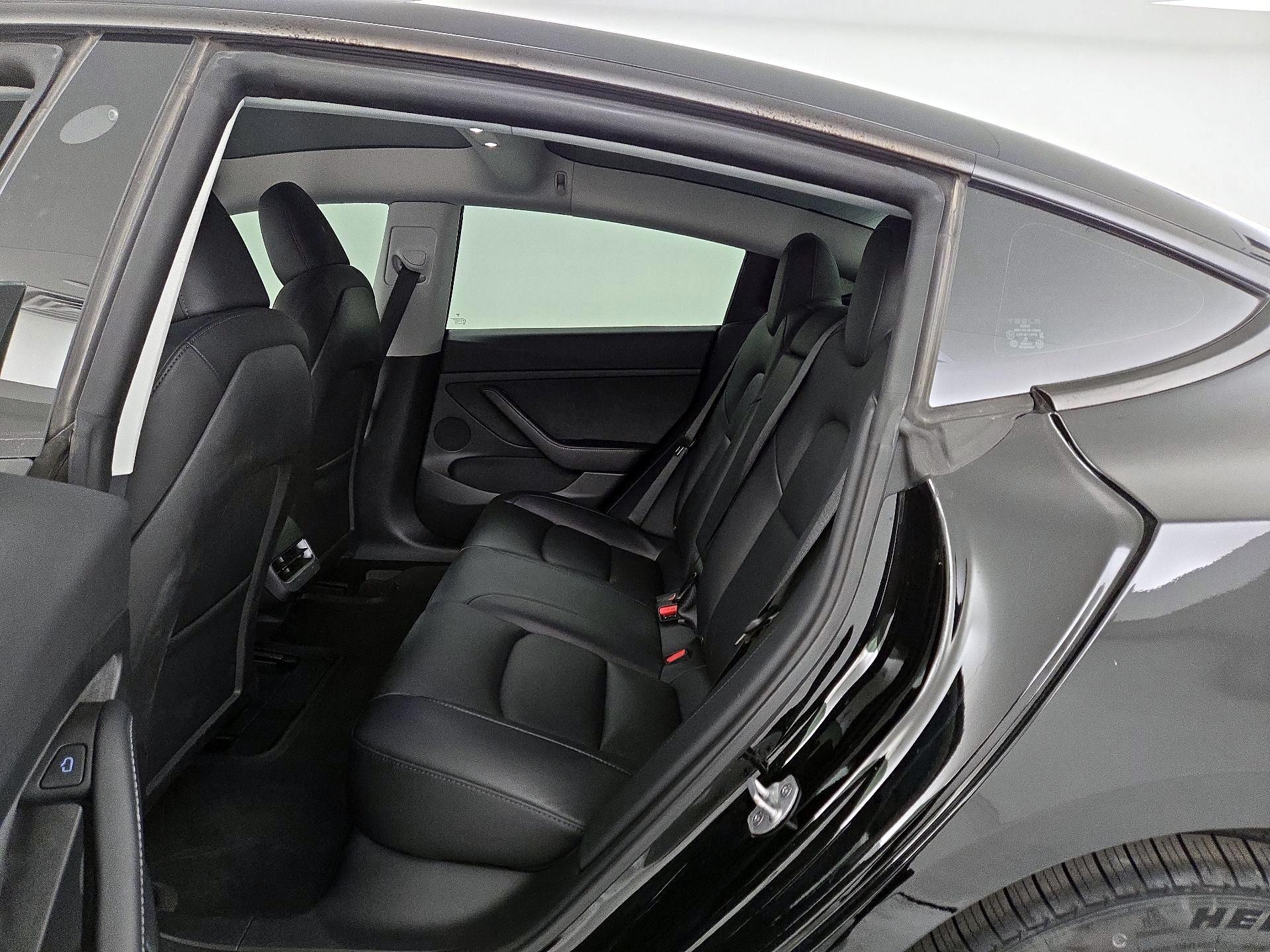 Thumbnail: 2023 Tesla Model 3 - 20