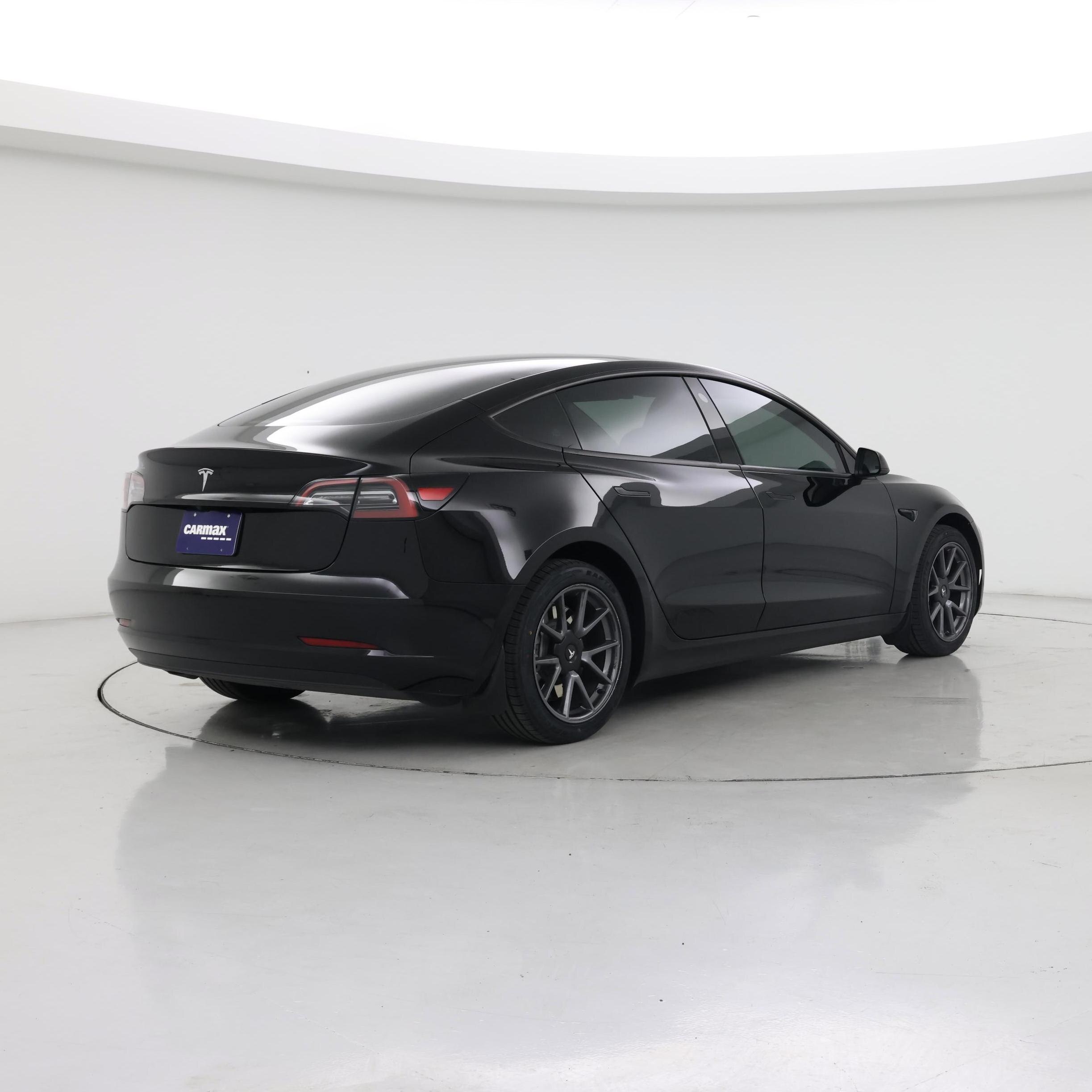 Thumbnail: 2023 Tesla Model 3 - 8