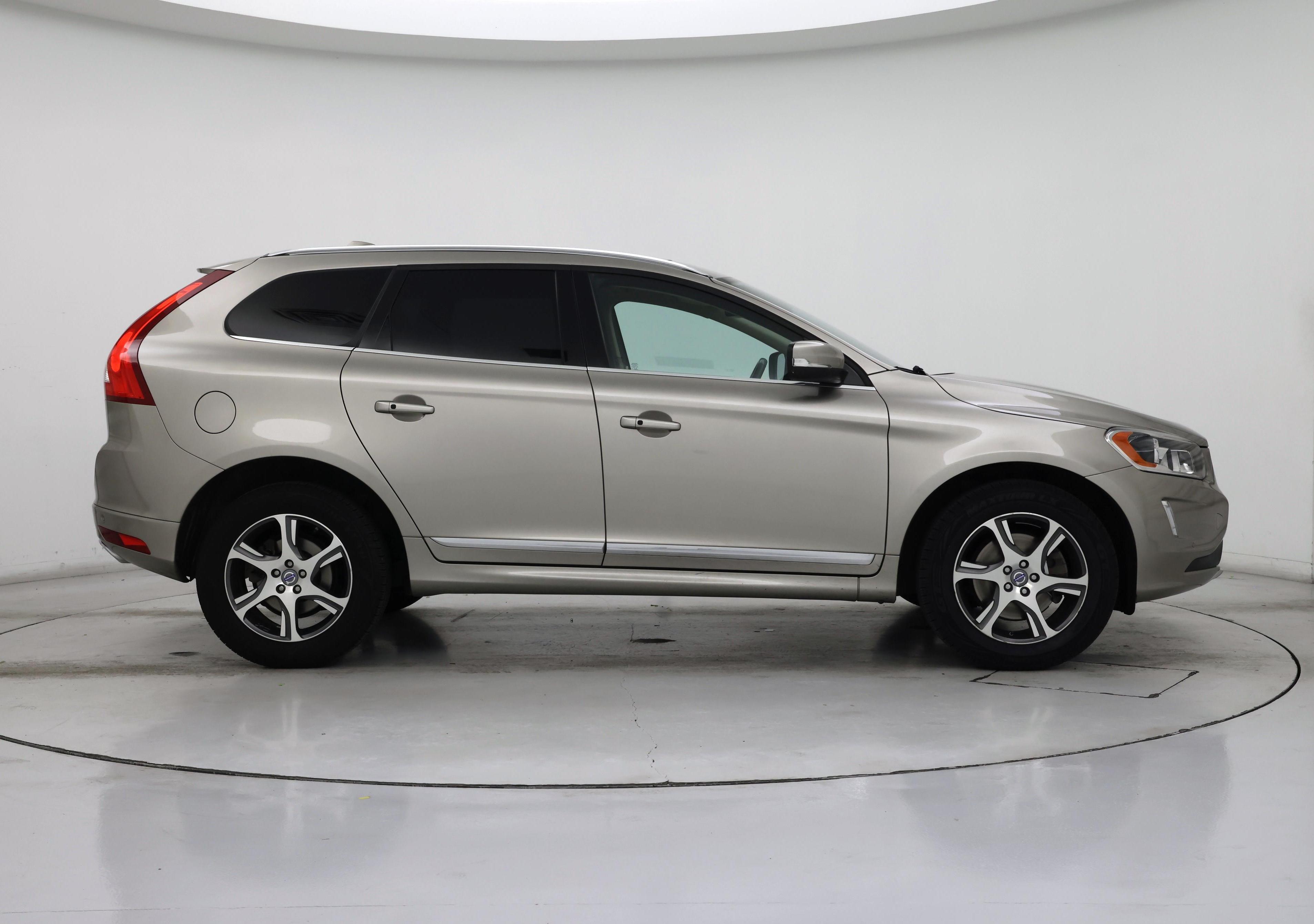 Thumbnail: 2015 Volvo XC60 - 7