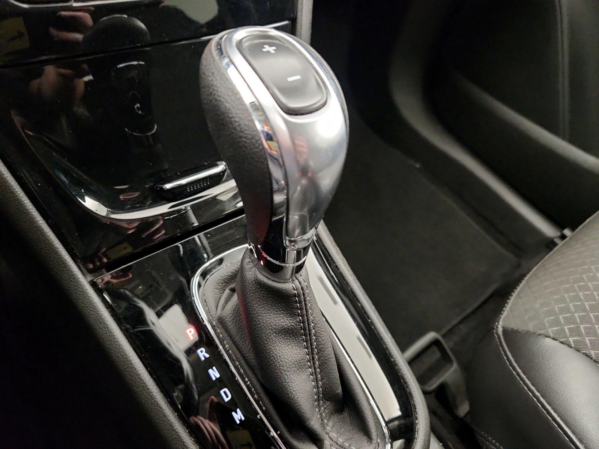 Thumbnail: 2019 Buick Encore - 17