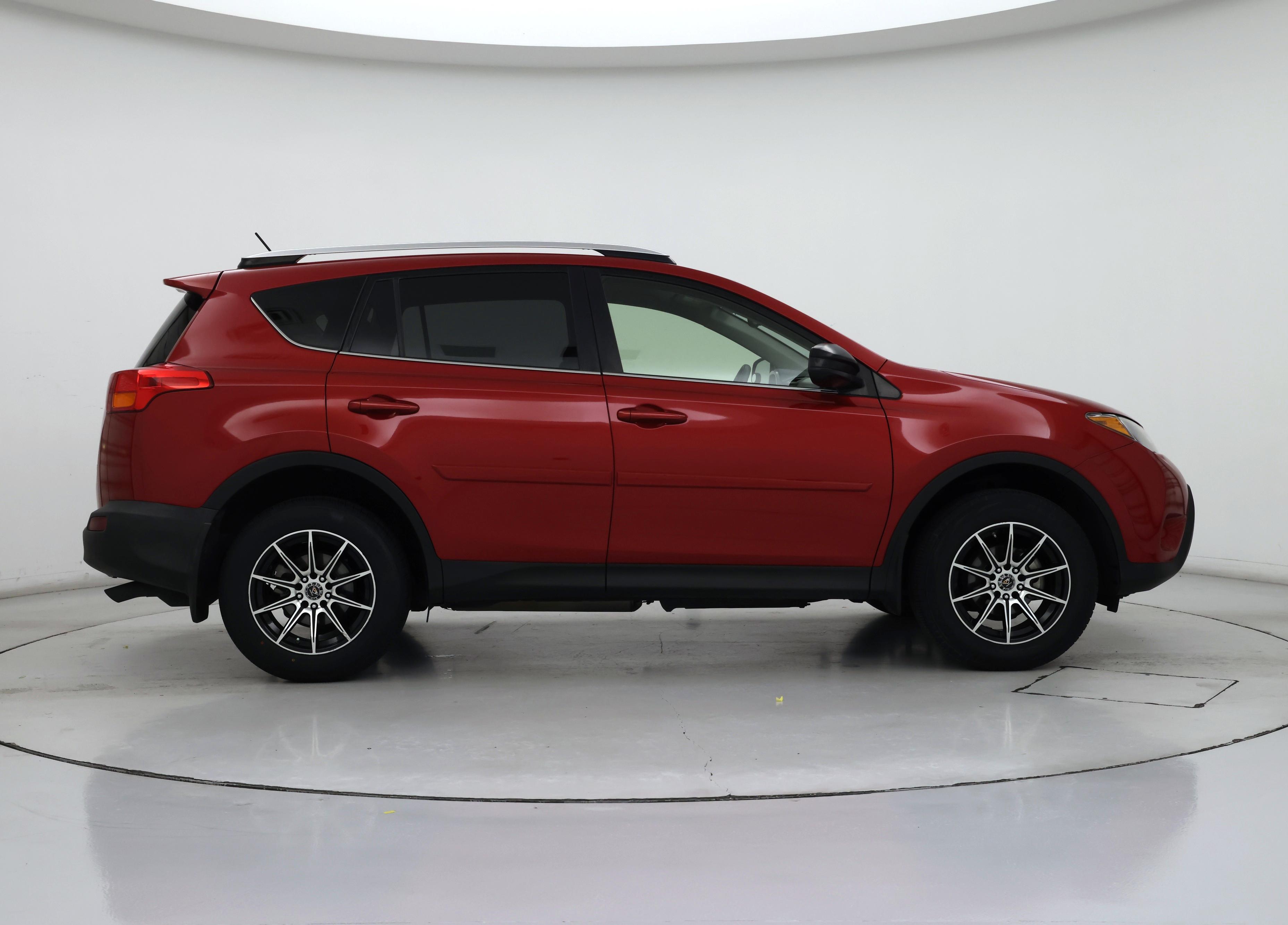 Thumbnail: 2015 Toyota RAV4 - 7