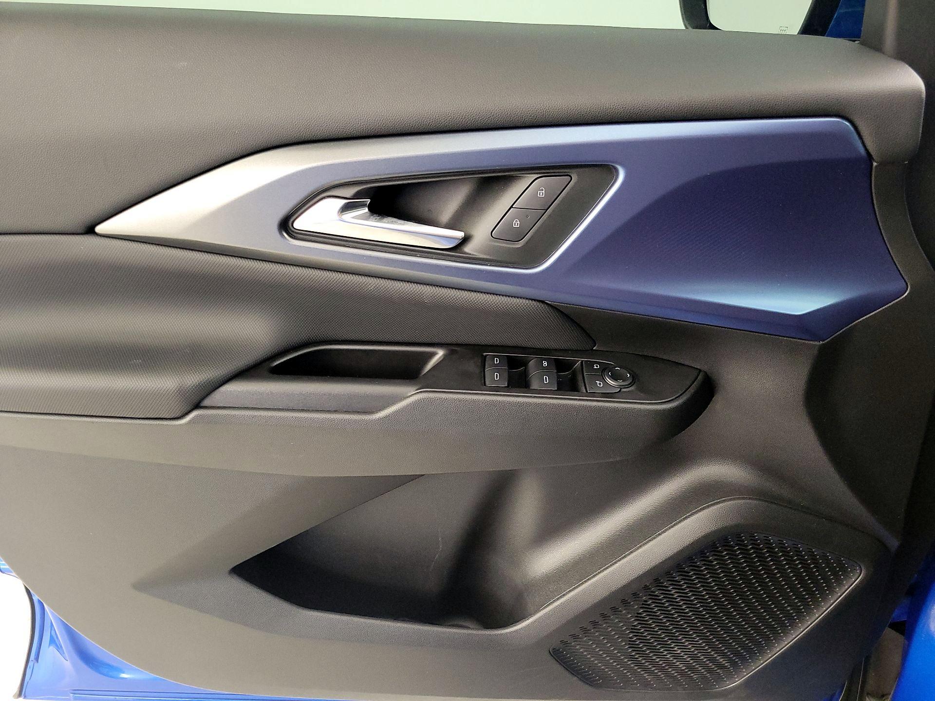 Thumbnail: 2025 Chevrolet Equinox - 12