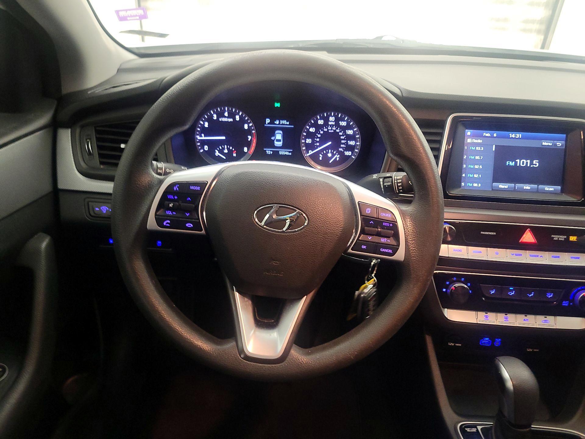 Thumbnail: 2019 Hyundai Sonata - 10