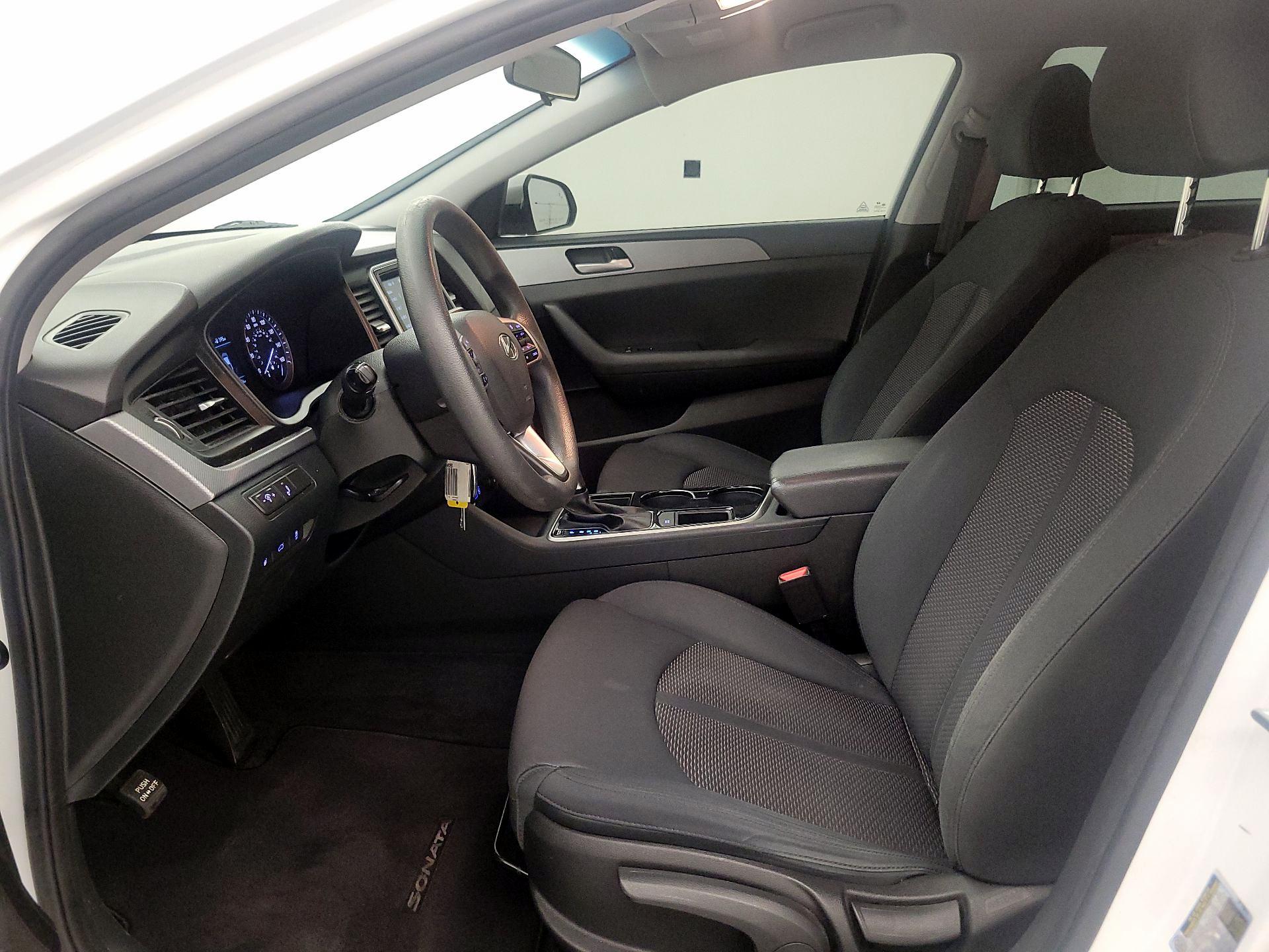 Thumbnail: 2019 Hyundai Sonata - 11